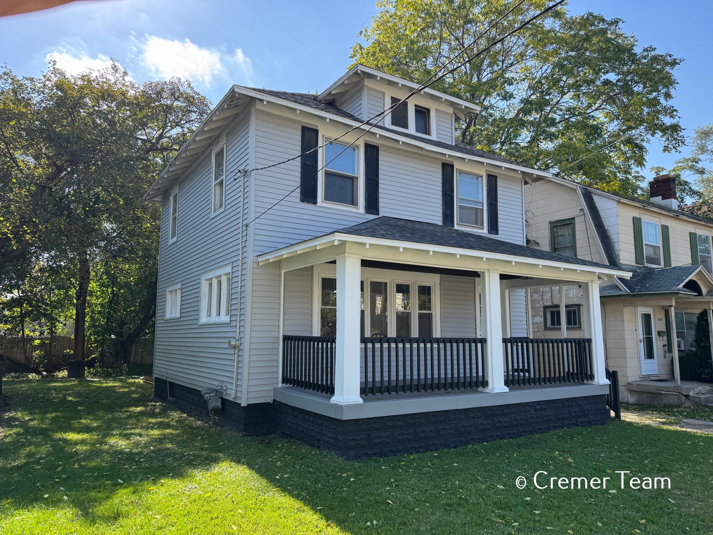1034 Hall Street SE Grand Rapids MI 49507