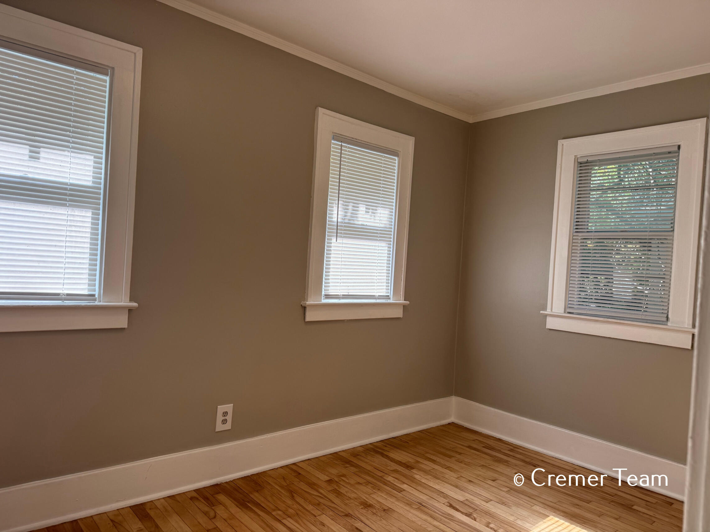 1034 Hall Street SE Grand Rapids MI 49507
