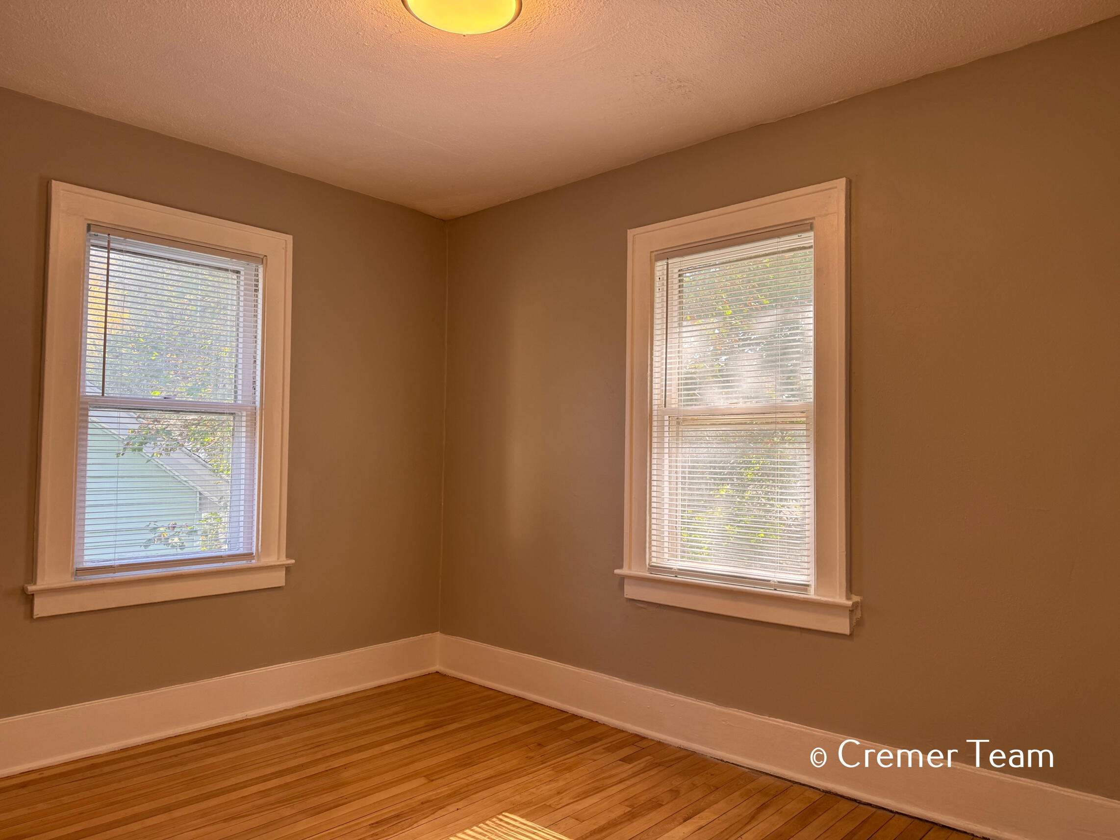 1034 Hall Street SE Grand Rapids MI 49507