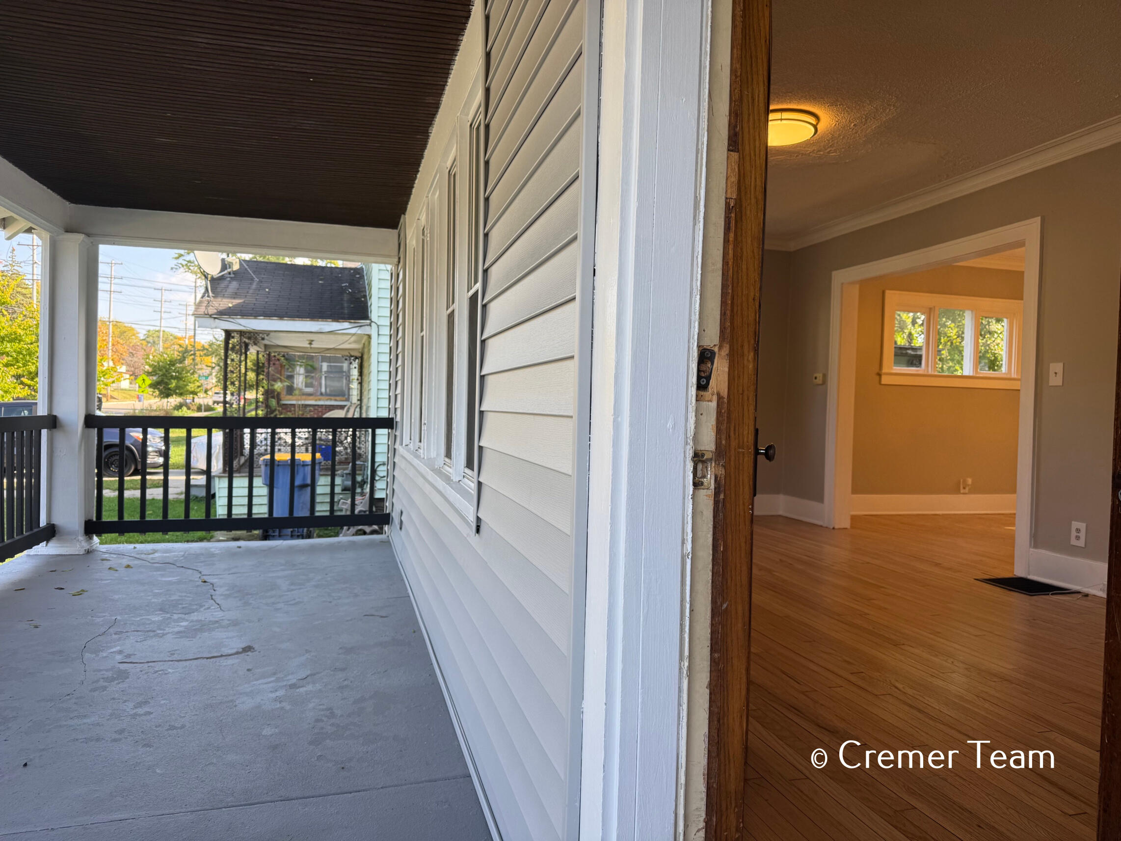 1034 Hall Street SE Grand Rapids MI 49507