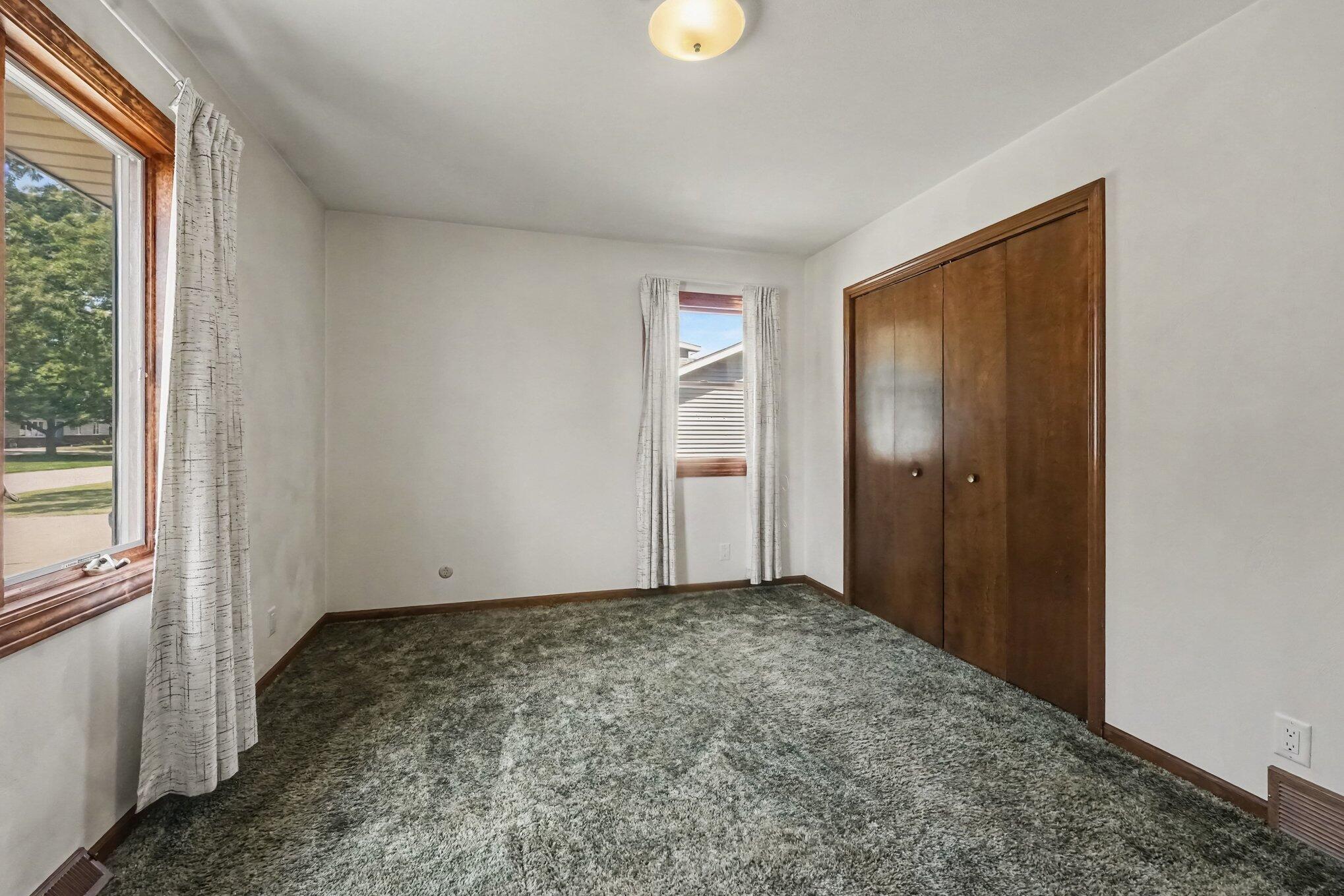 2660 Creek View Drive Zeeland MI 49464
