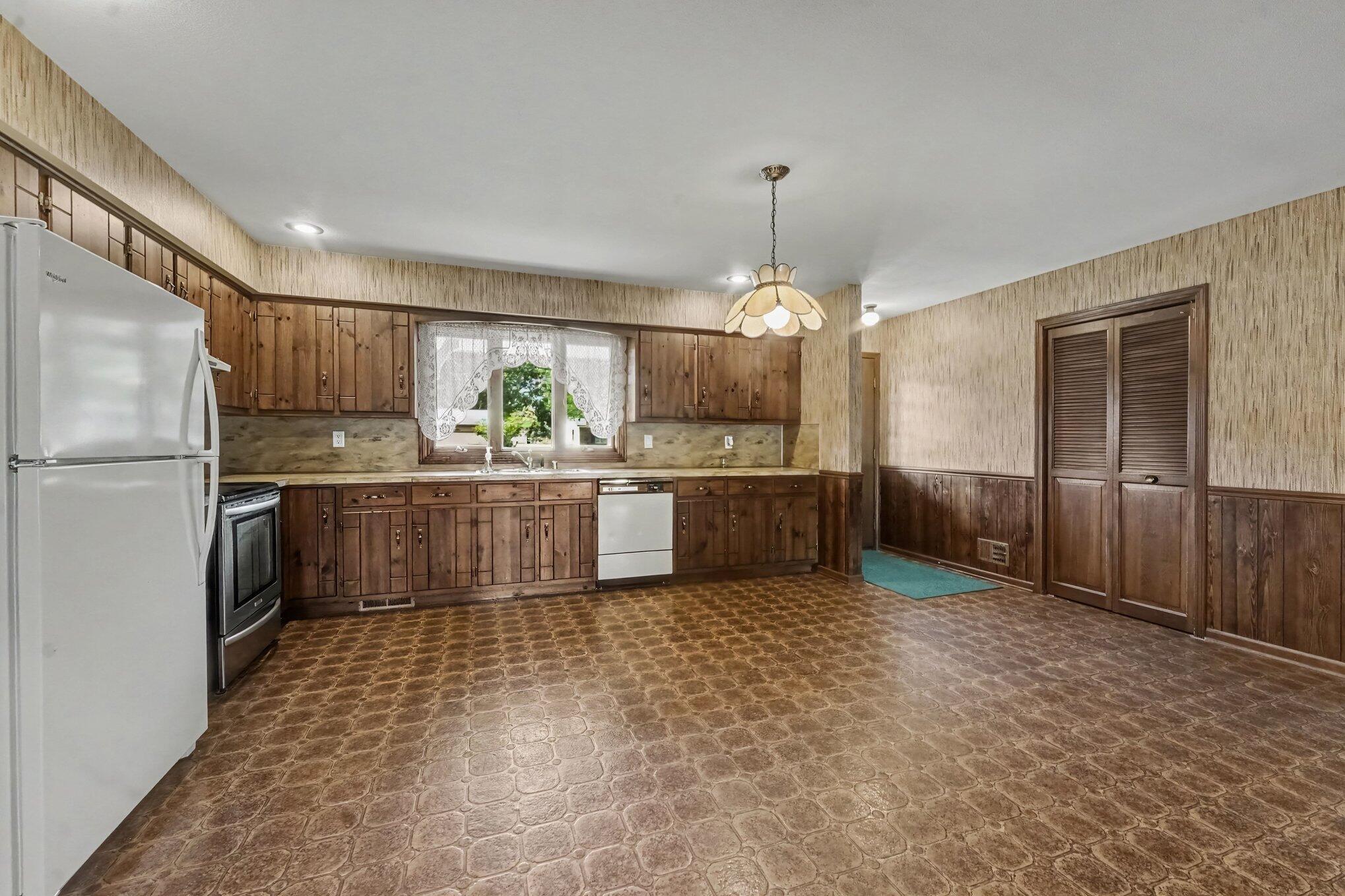 2660 Creek View Drive Zeeland MI 49464