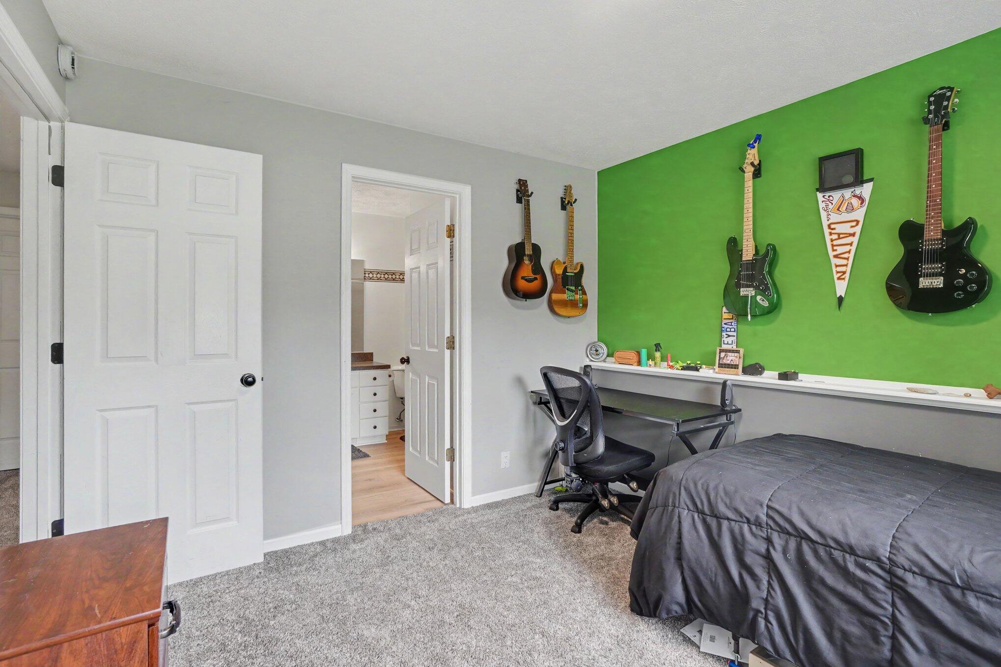 9521 Ridgecrest Drive Zeeland MI 49464