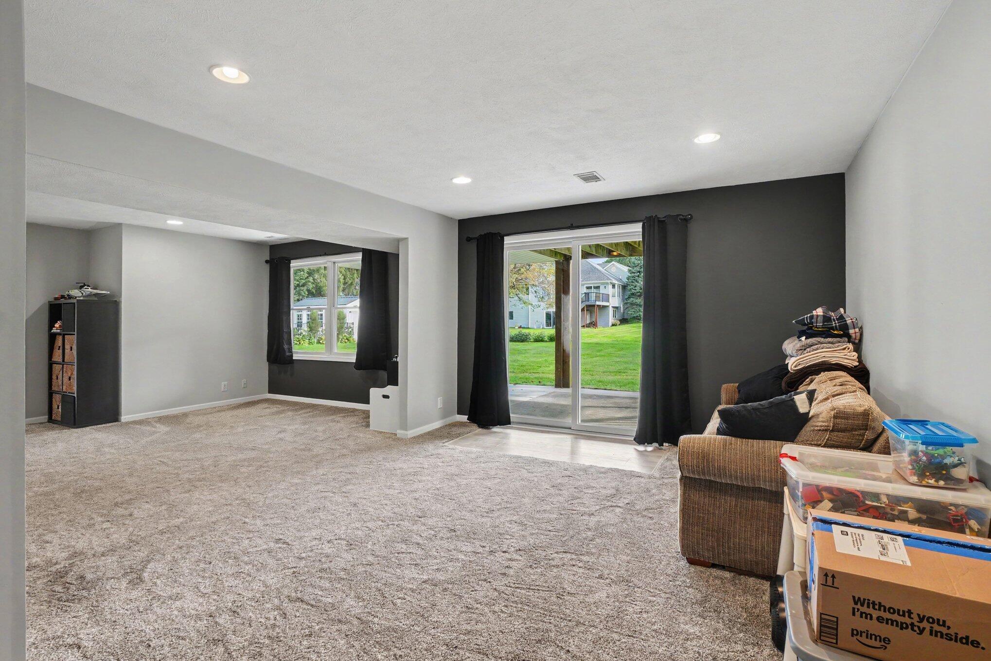 9521 Ridgecrest Drive Zeeland MI 49464