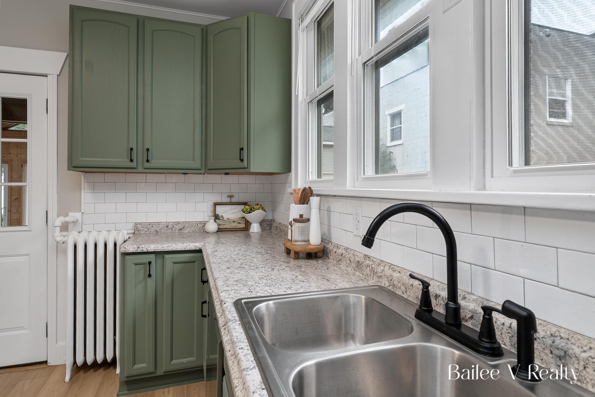 1049 Second Street NW Grand Rapids MI 49504