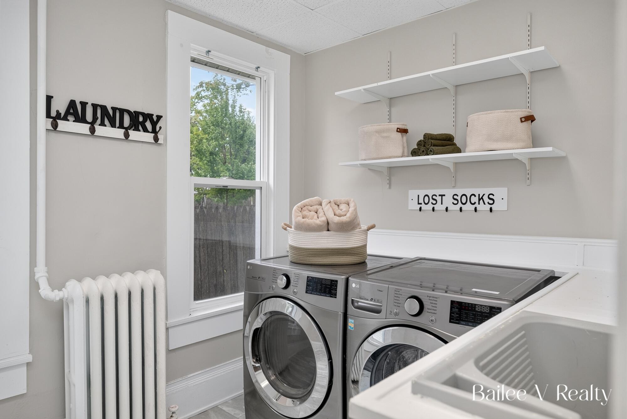 1049 Second Street NW Grand Rapids MI 49504