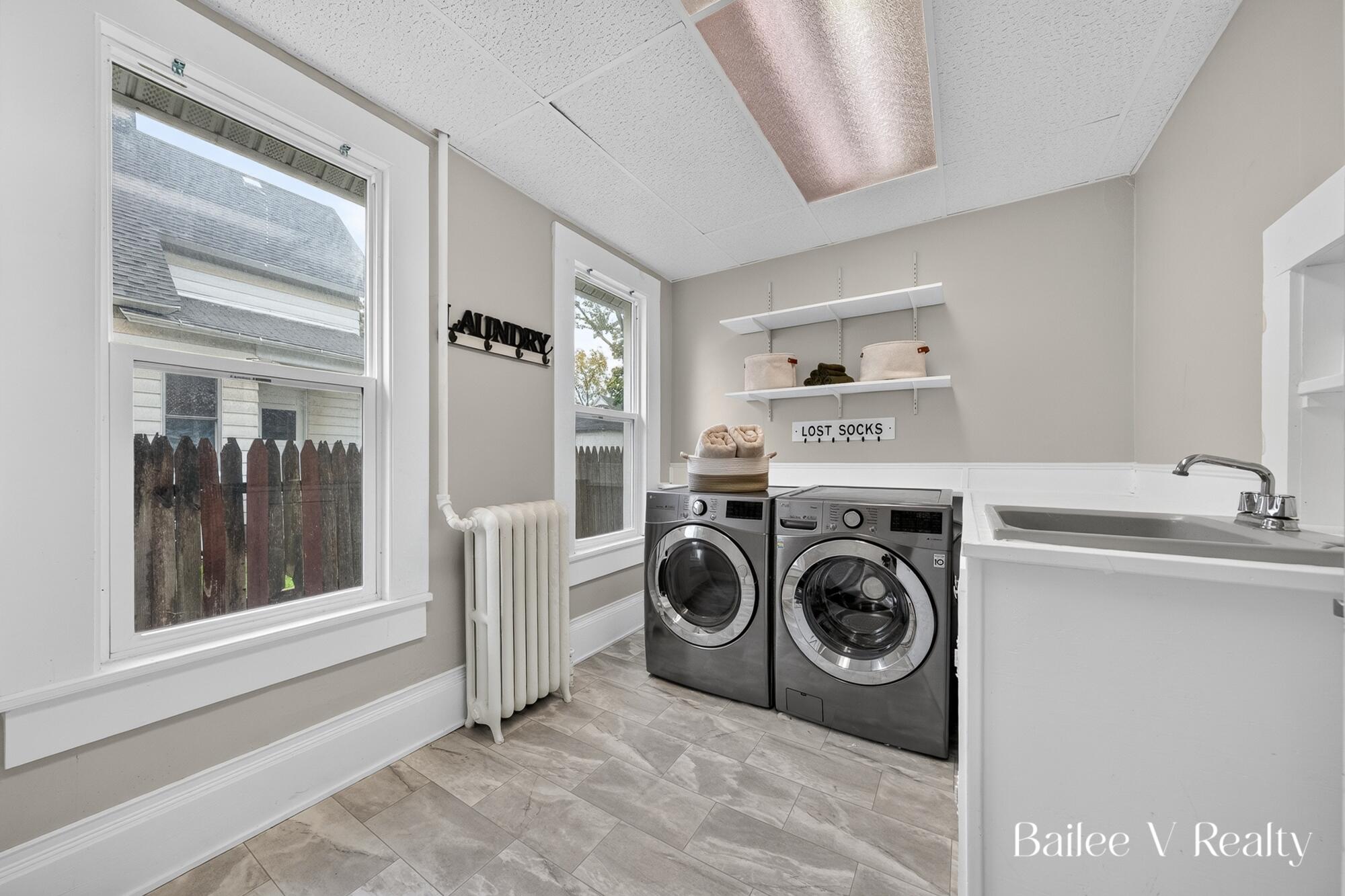1049 Second Street NW Grand Rapids MI 49504