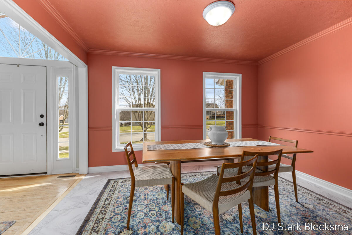 69 Rogue River View Drive NE Rockford MI 49341