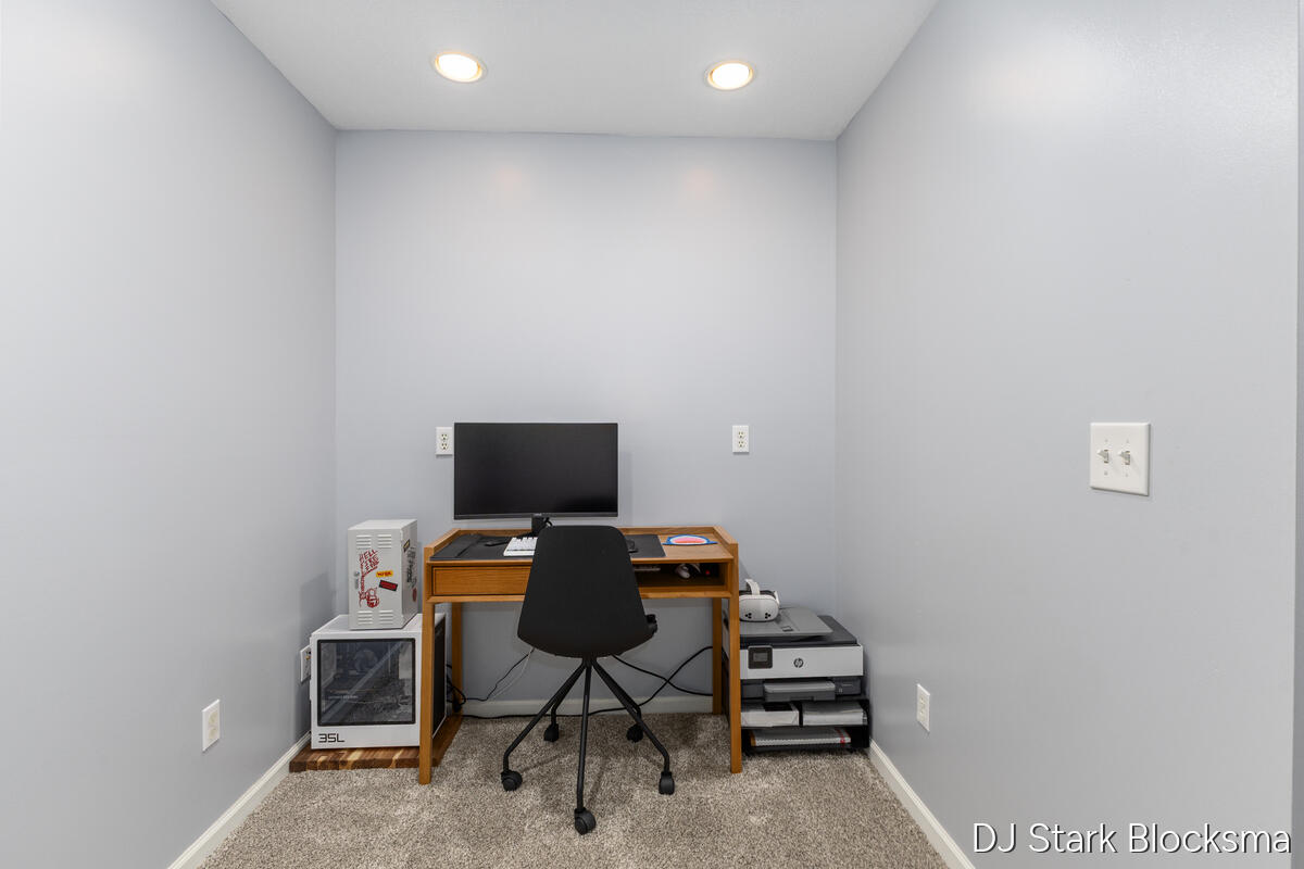 69 Rogue River View Drive NE Rockford MI 49341