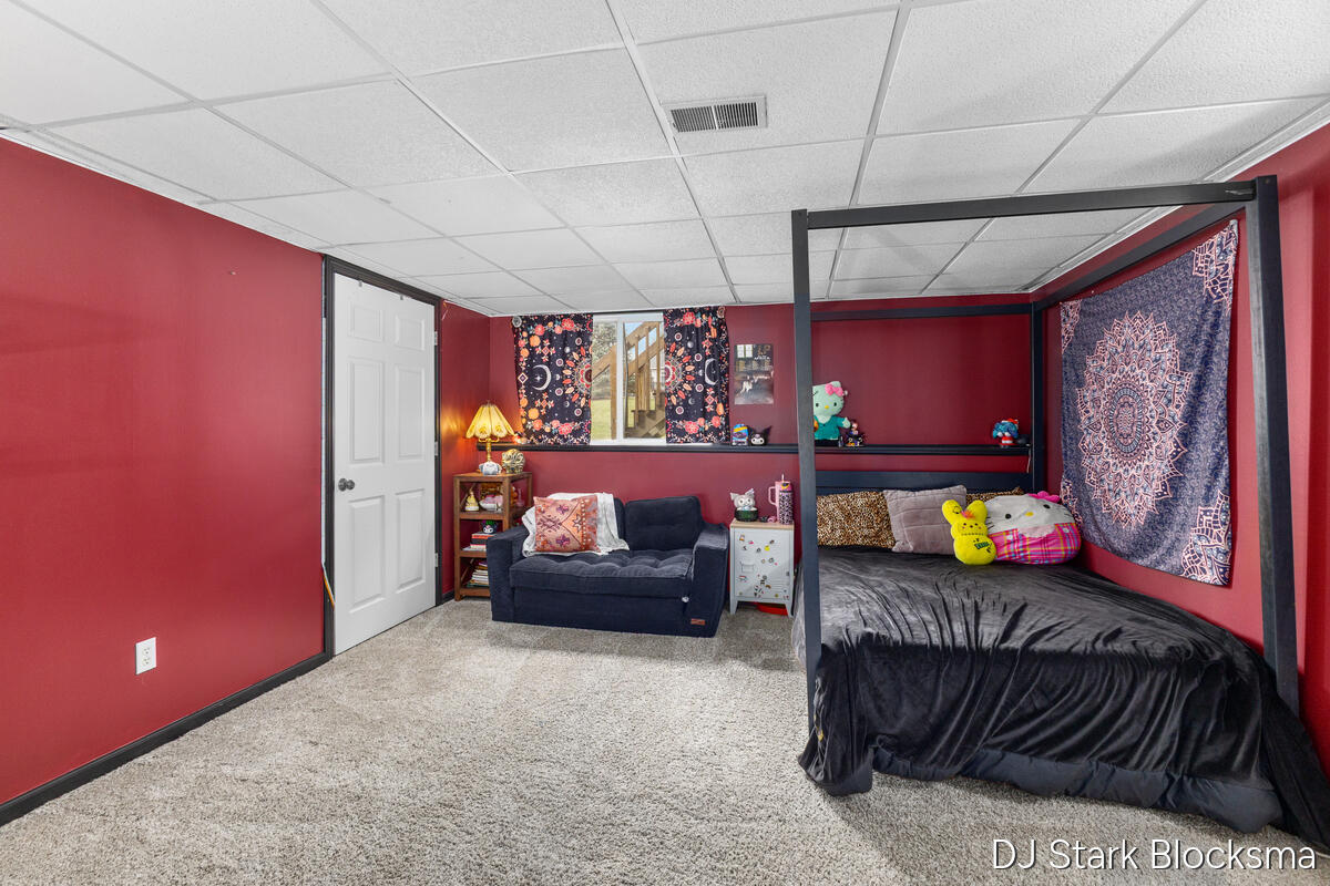 69 Rogue River View Drive NE Rockford MI 49341