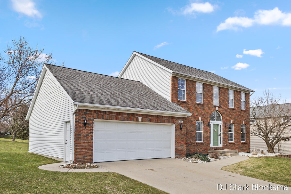 69 Rogue River View Drive NE Rockford MI 49341