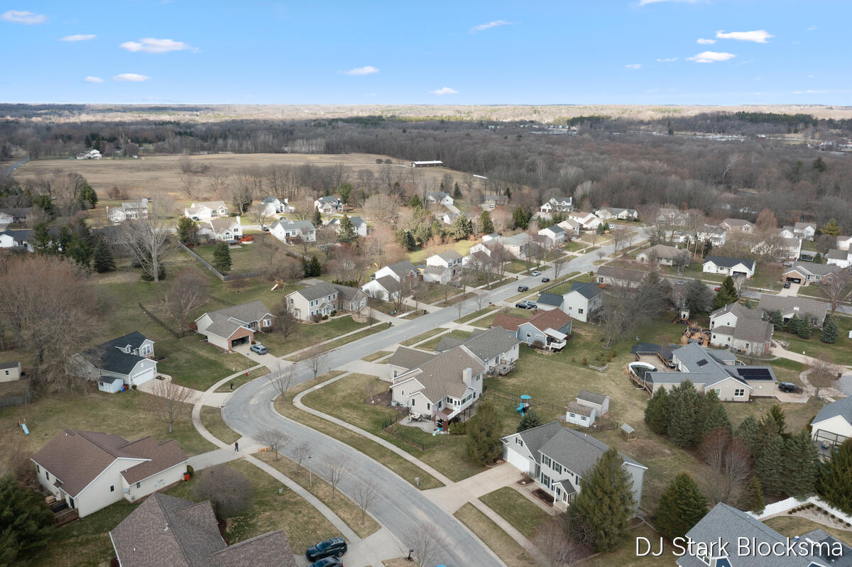 69 Rogue River View Drive NE Rockford MI 49341