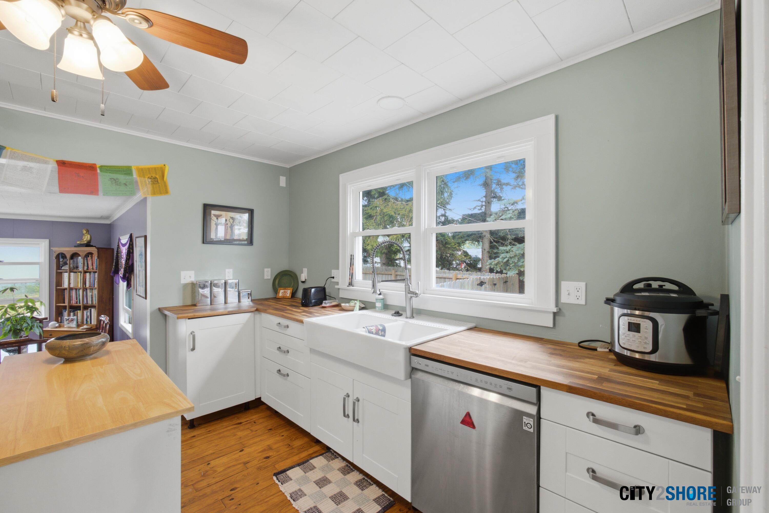 1508 Slayton Avenue Grand Haven MI 49417