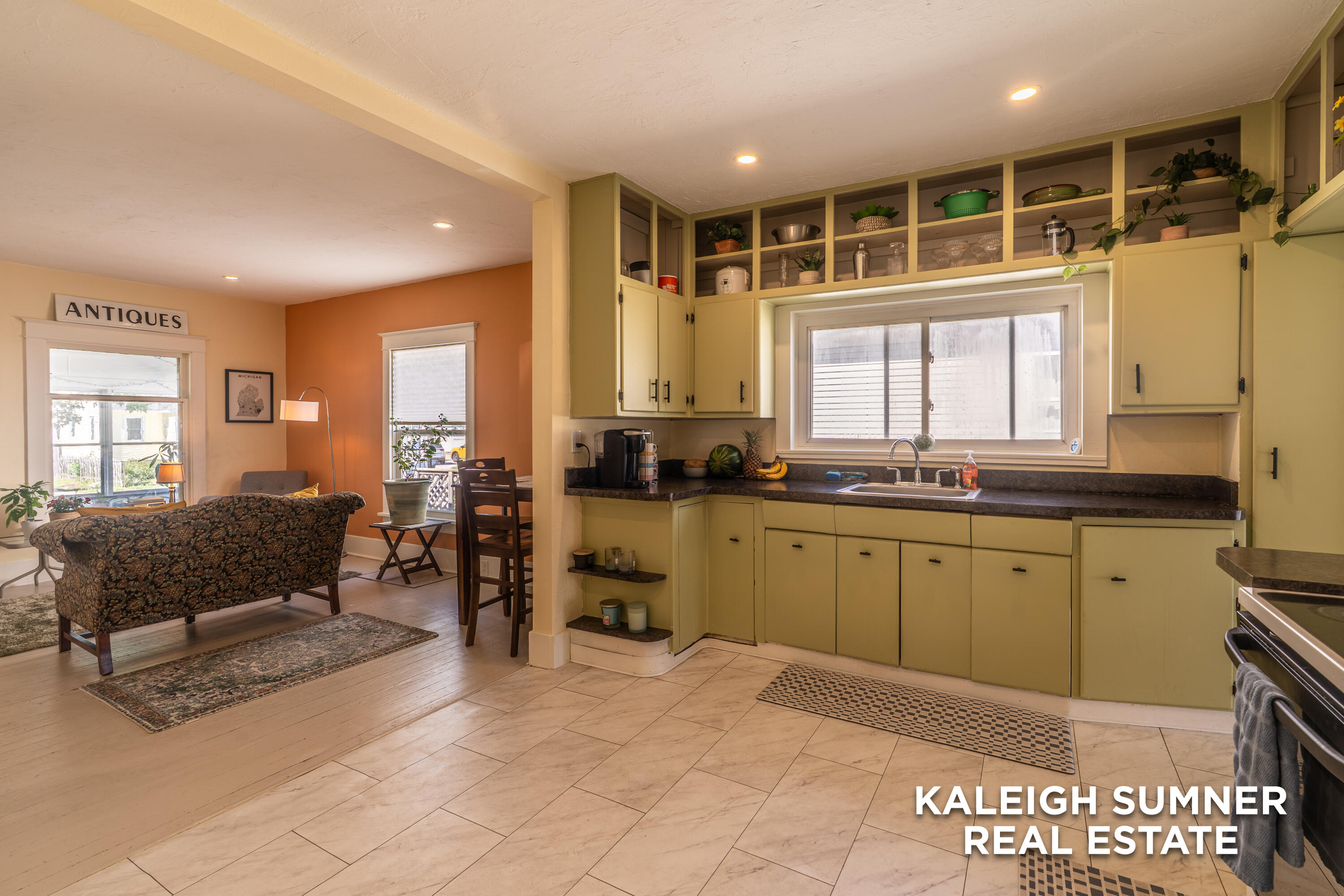 1440 Pennoyer Avenue Grand Haven MI 49417