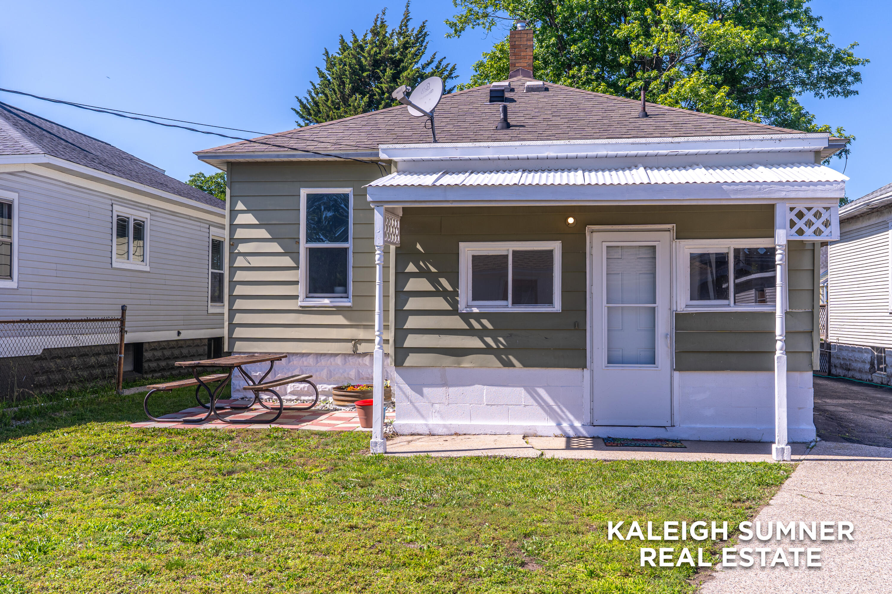 1440 Pennoyer Avenue Grand Haven MI 49417