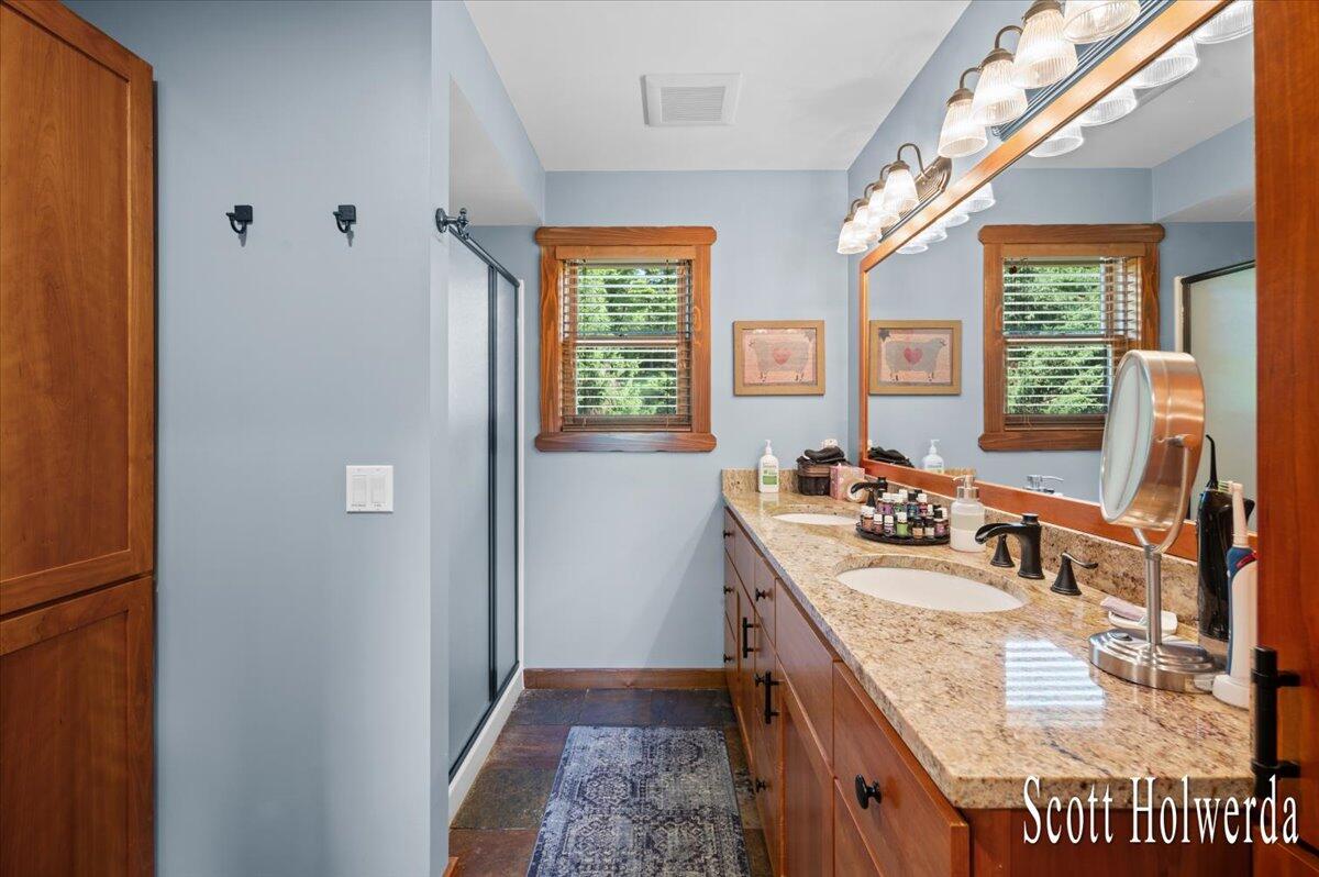 6311 142nd Avenue Holland MI 49423