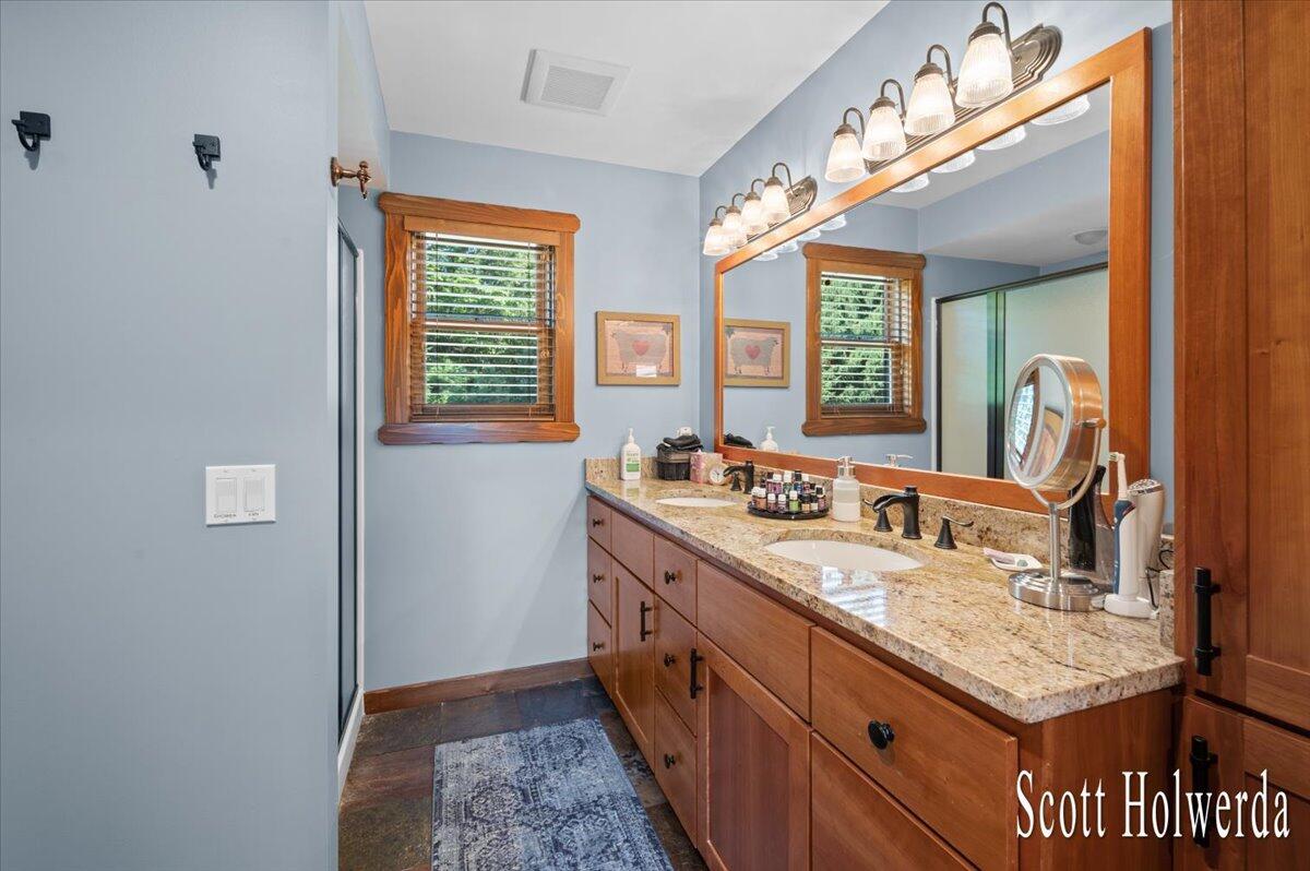 6311 142nd Avenue Holland MI 49423