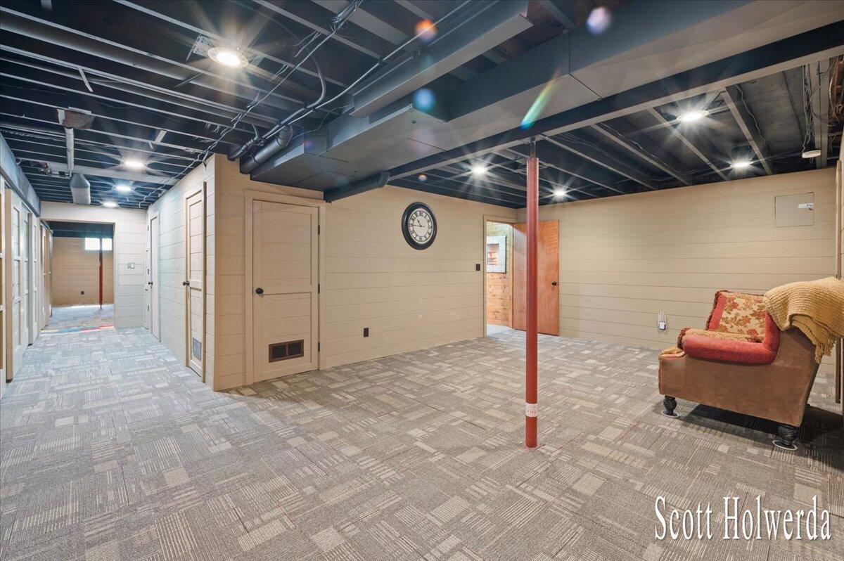 6311 142nd Avenue Holland MI 49423