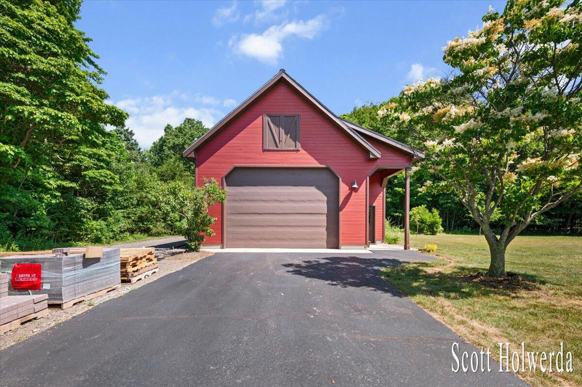 6311 142nd Avenue Holland MI 49423