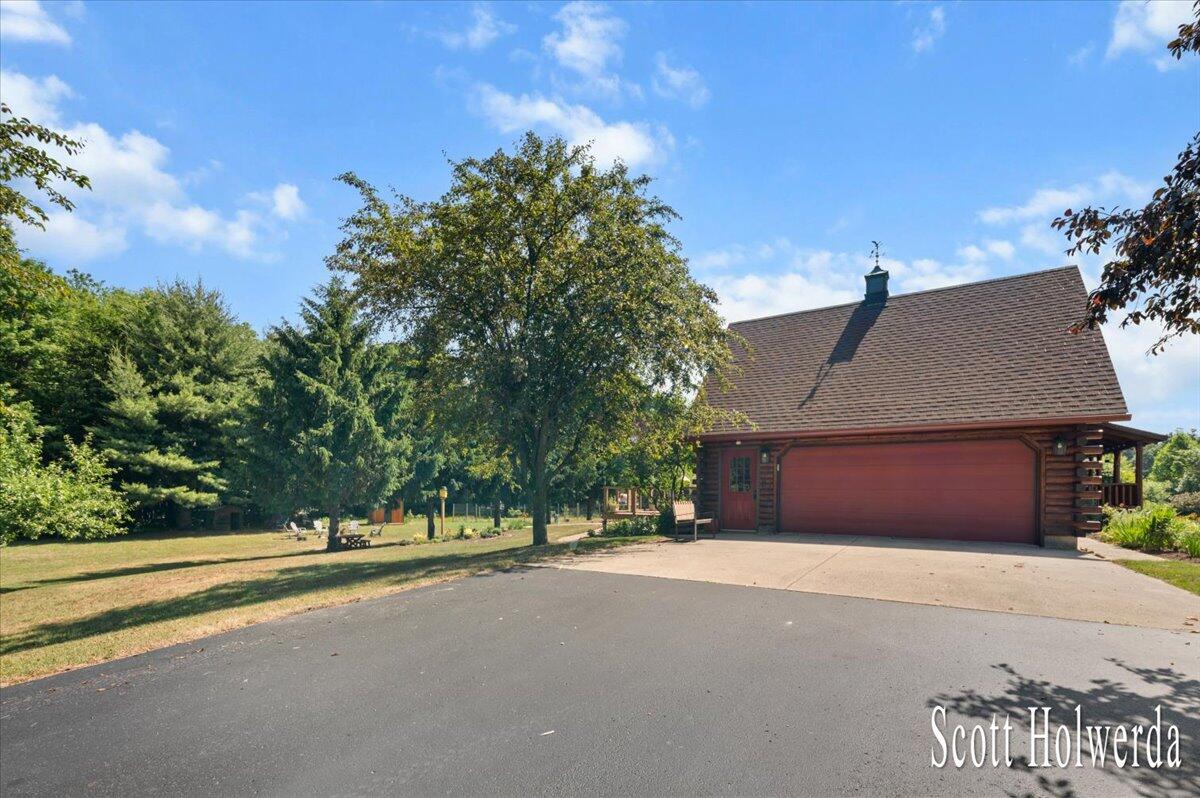 6311 142nd Avenue Holland MI 49423