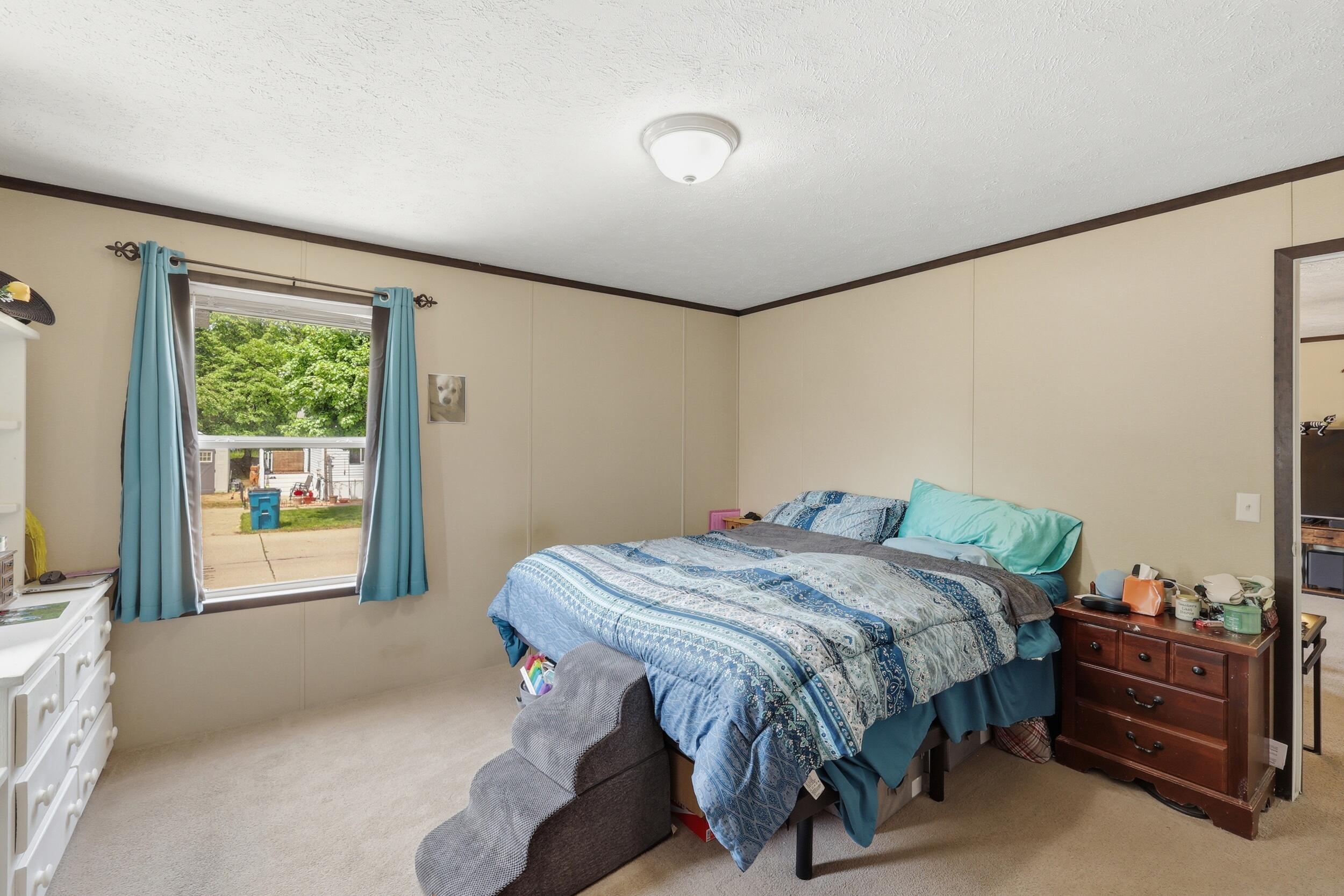 14290 Newport Drive West Olive MI 49460