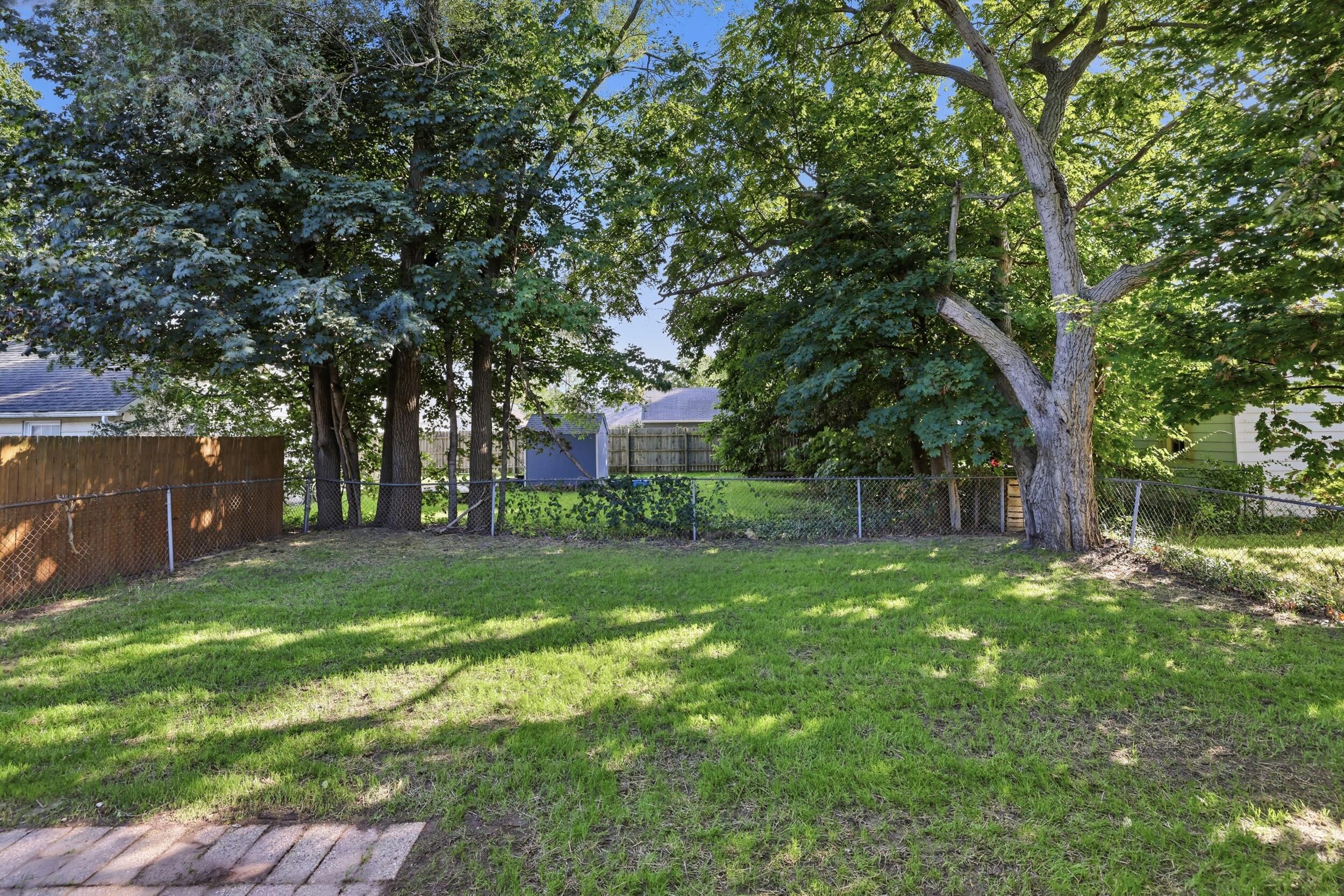 812 Graceland Street NE Grand Rapids MI 49505
