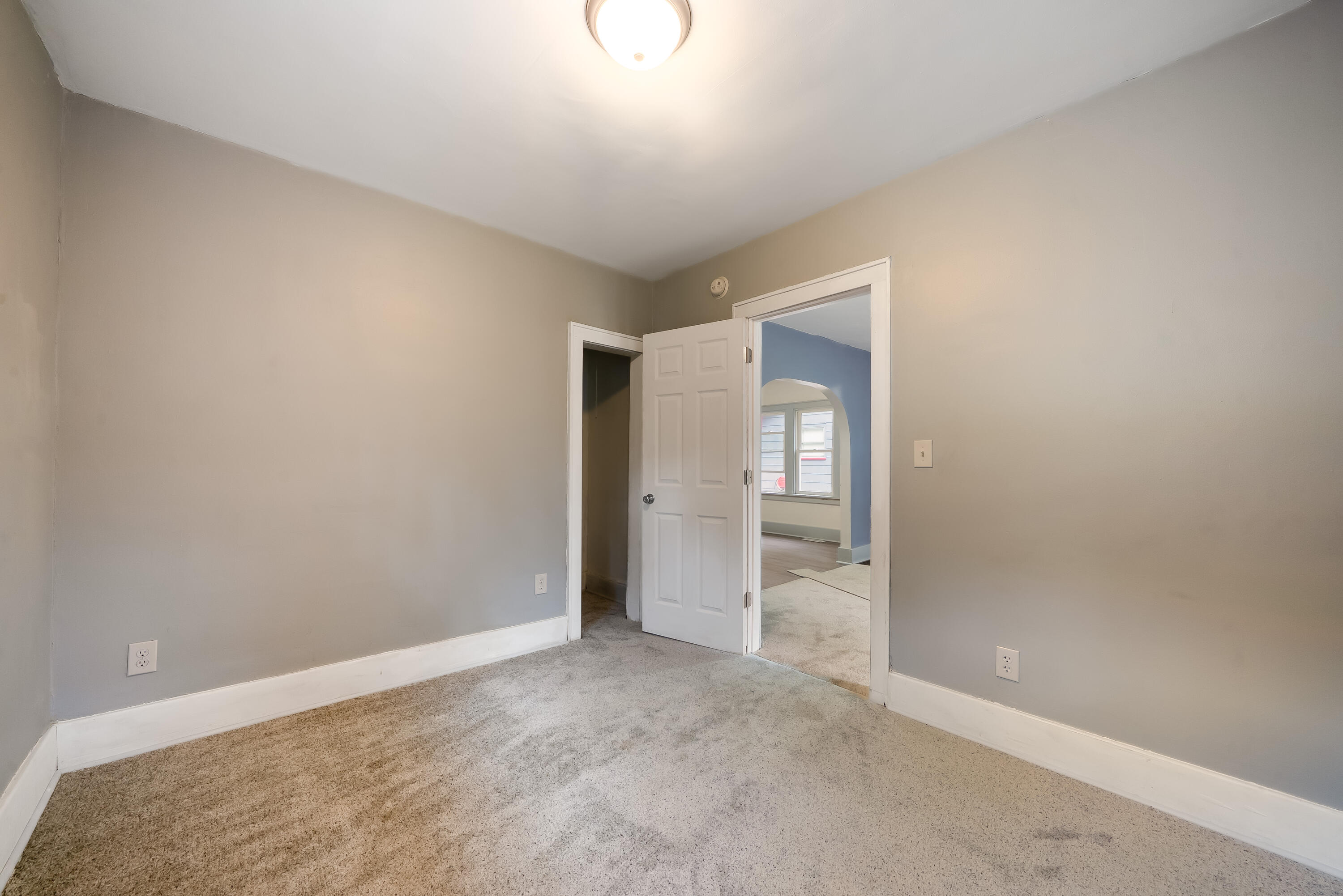 942 Ada Avenue Muskegon MI 49442
