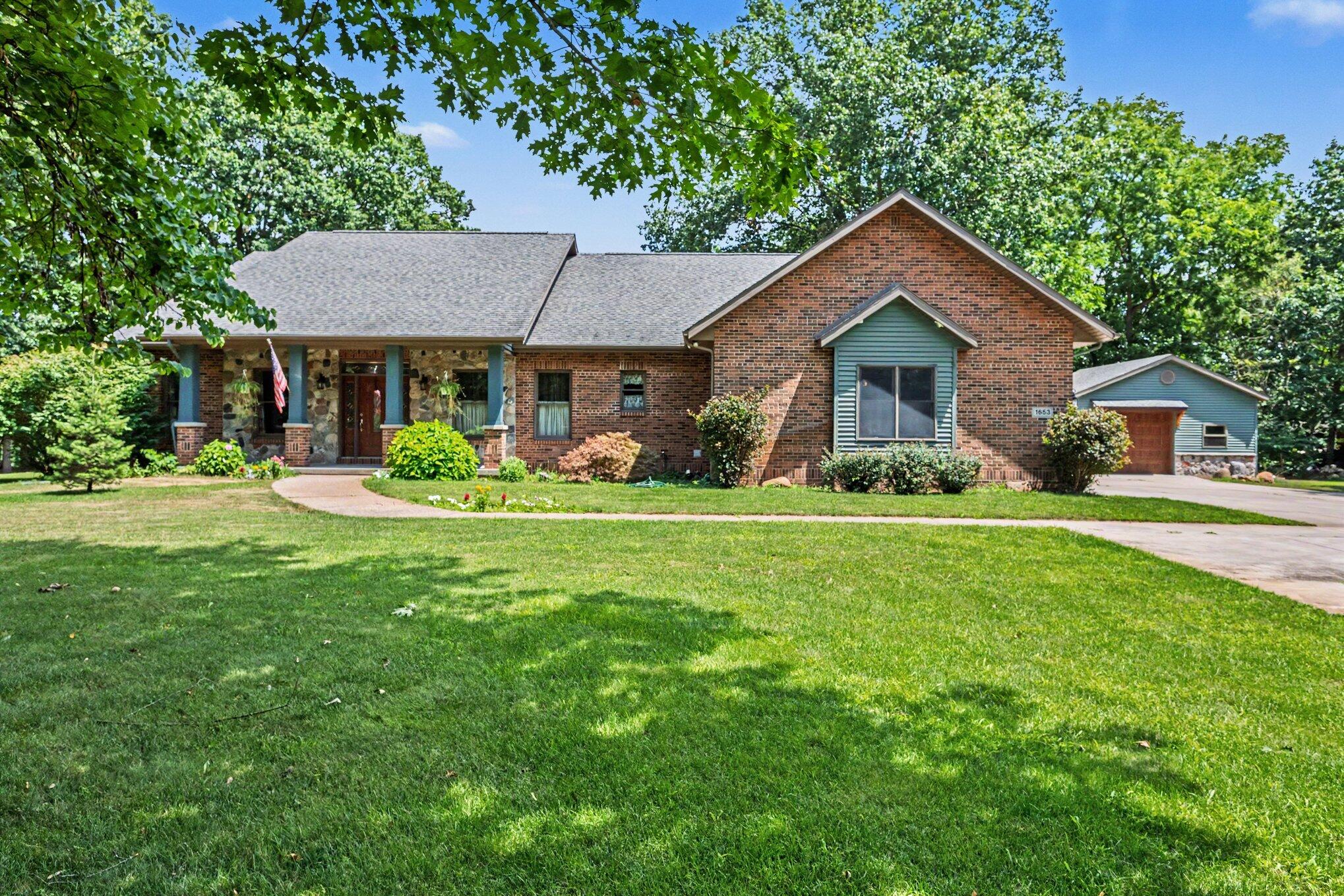 1653 Fairview Drive Allegan MI 49010