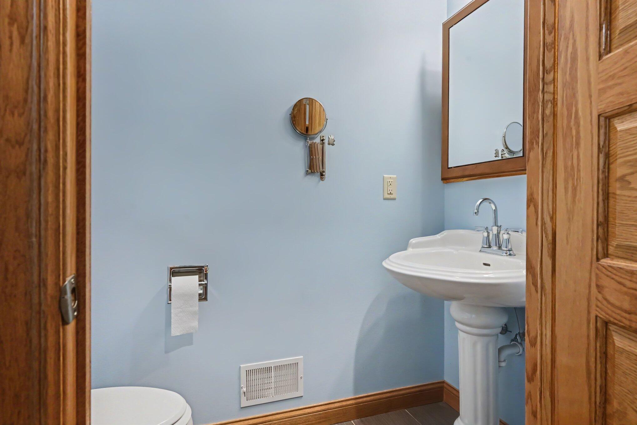 1653 Fairview Drive Allegan MI 49010