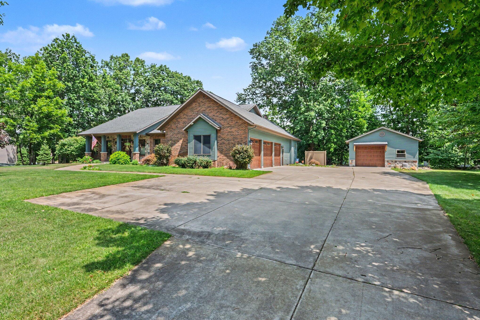 1653 Fairview Drive Allegan MI 49010