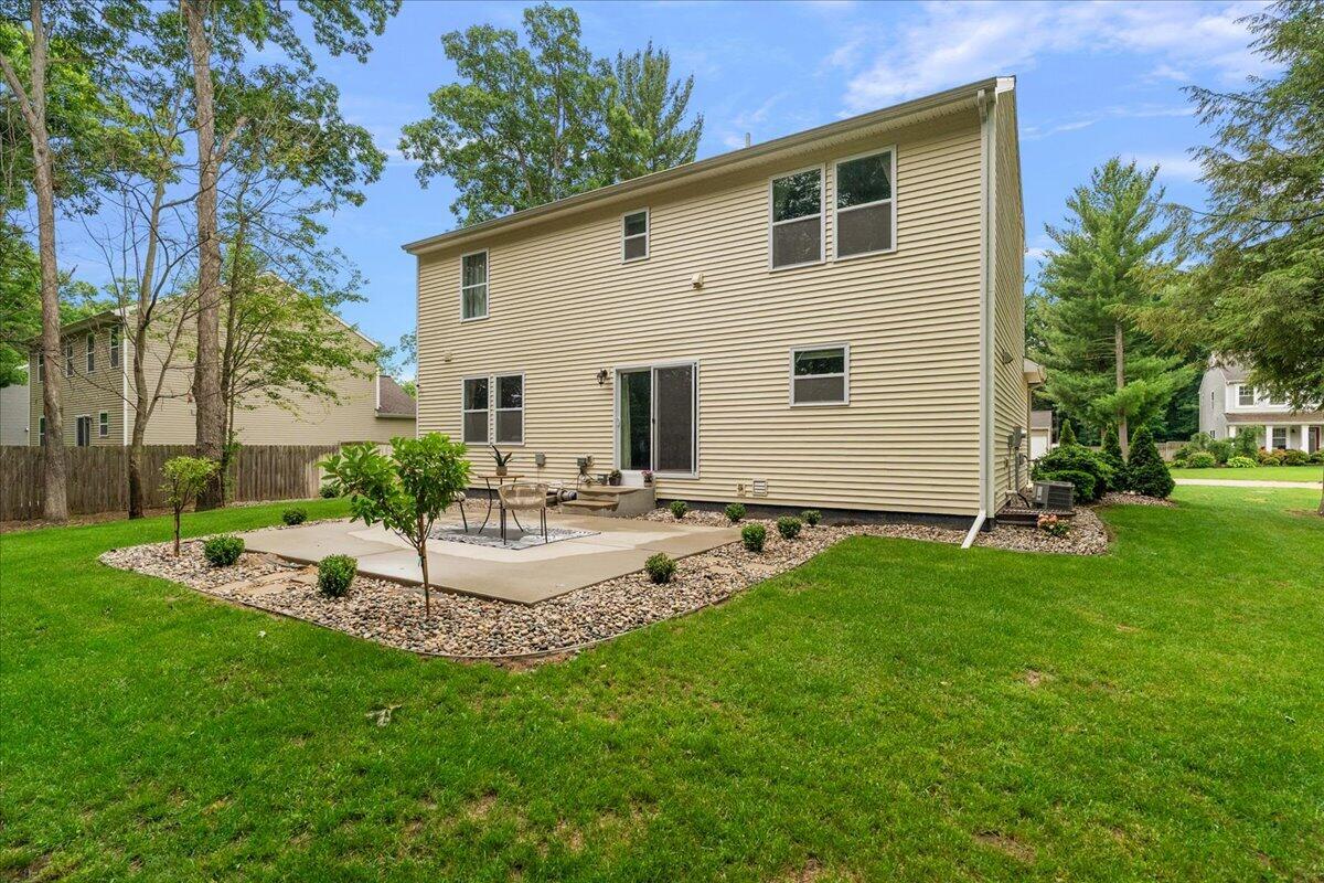 14455 Manor Road Grand Haven MI 49417