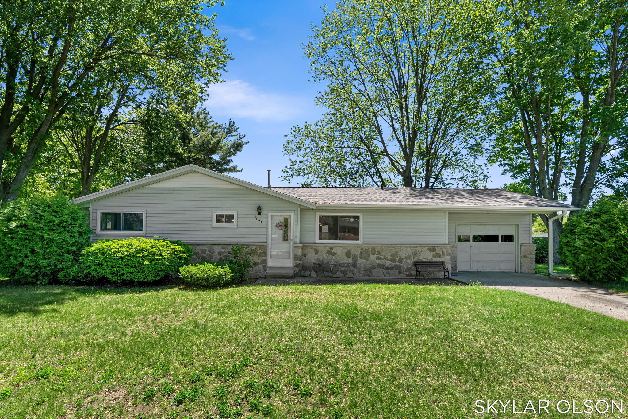 2467 Kimberly Muskegon MI 49444