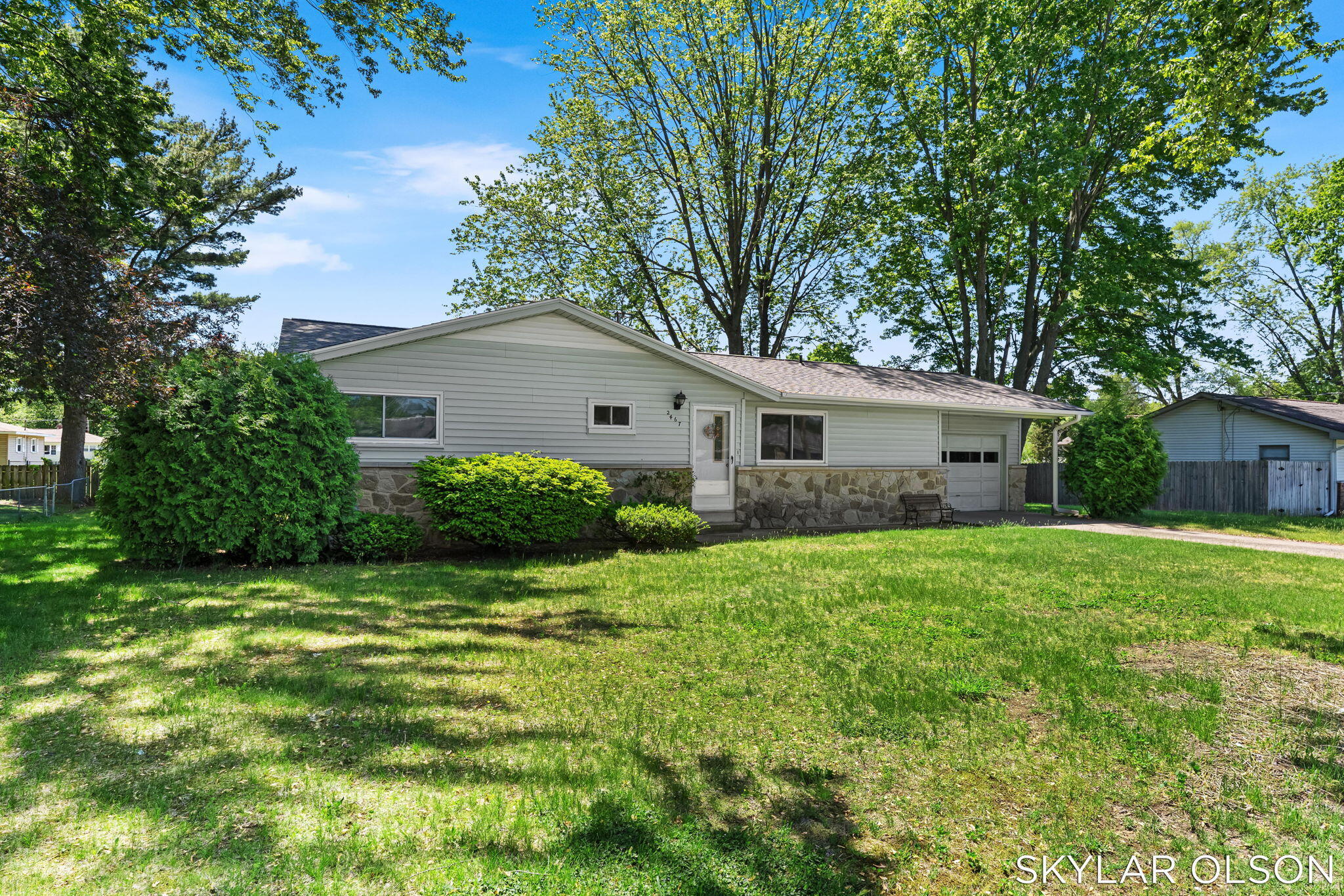 2467 Kimberly Muskegon MI 49444