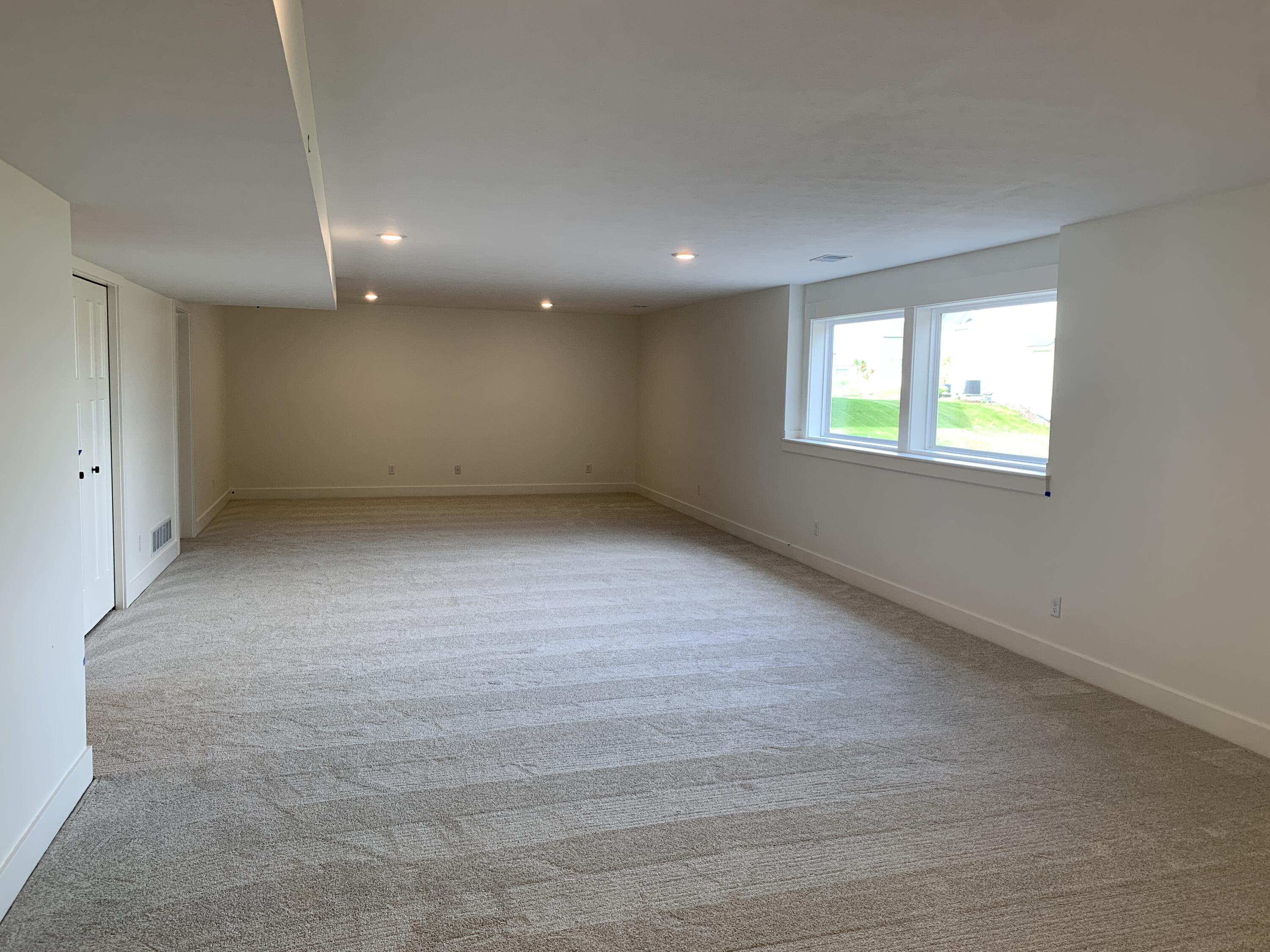 6554 Ravine Point Drive NE Rockford MI 49341