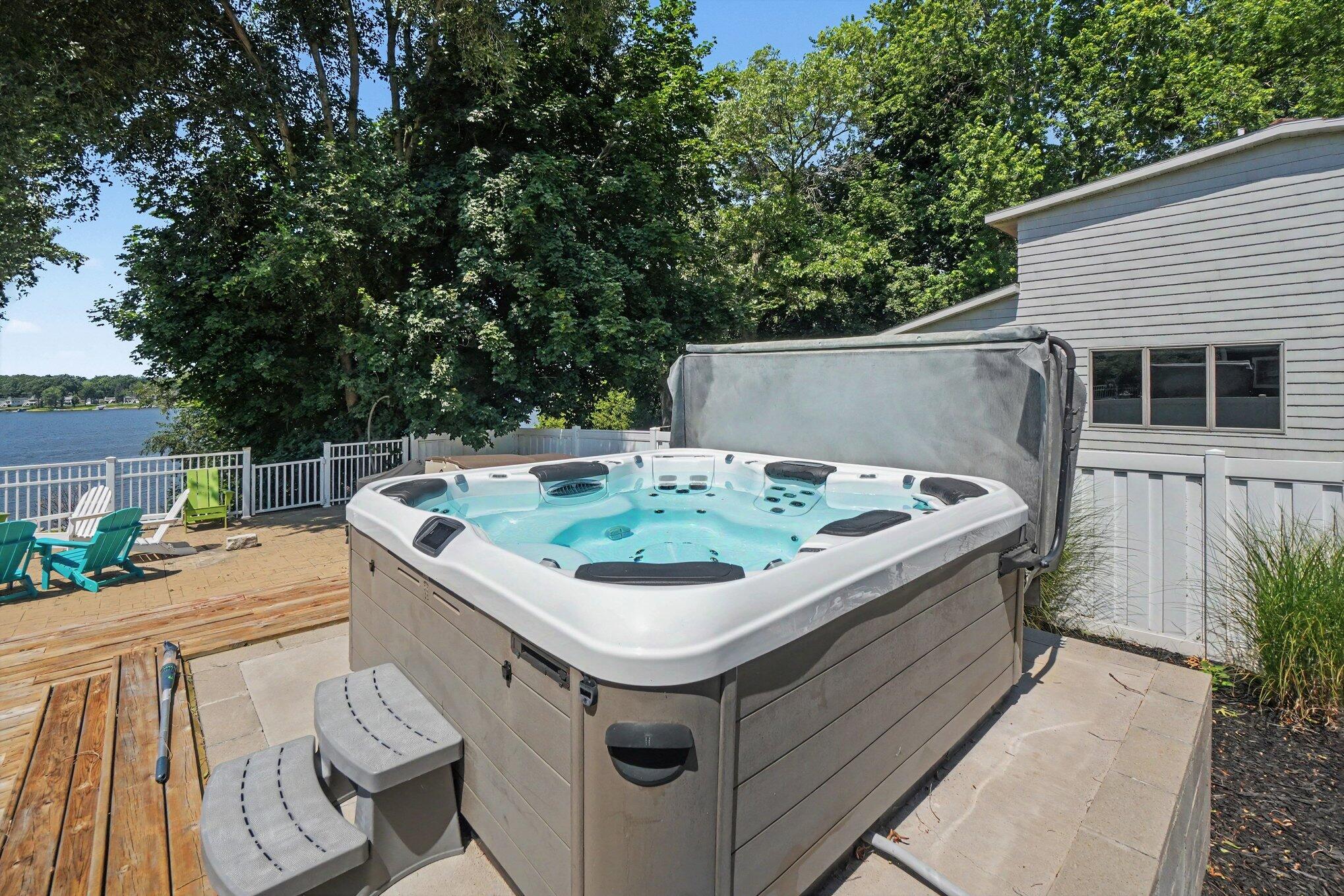 610 Ray Street Muskegon MI 49445
