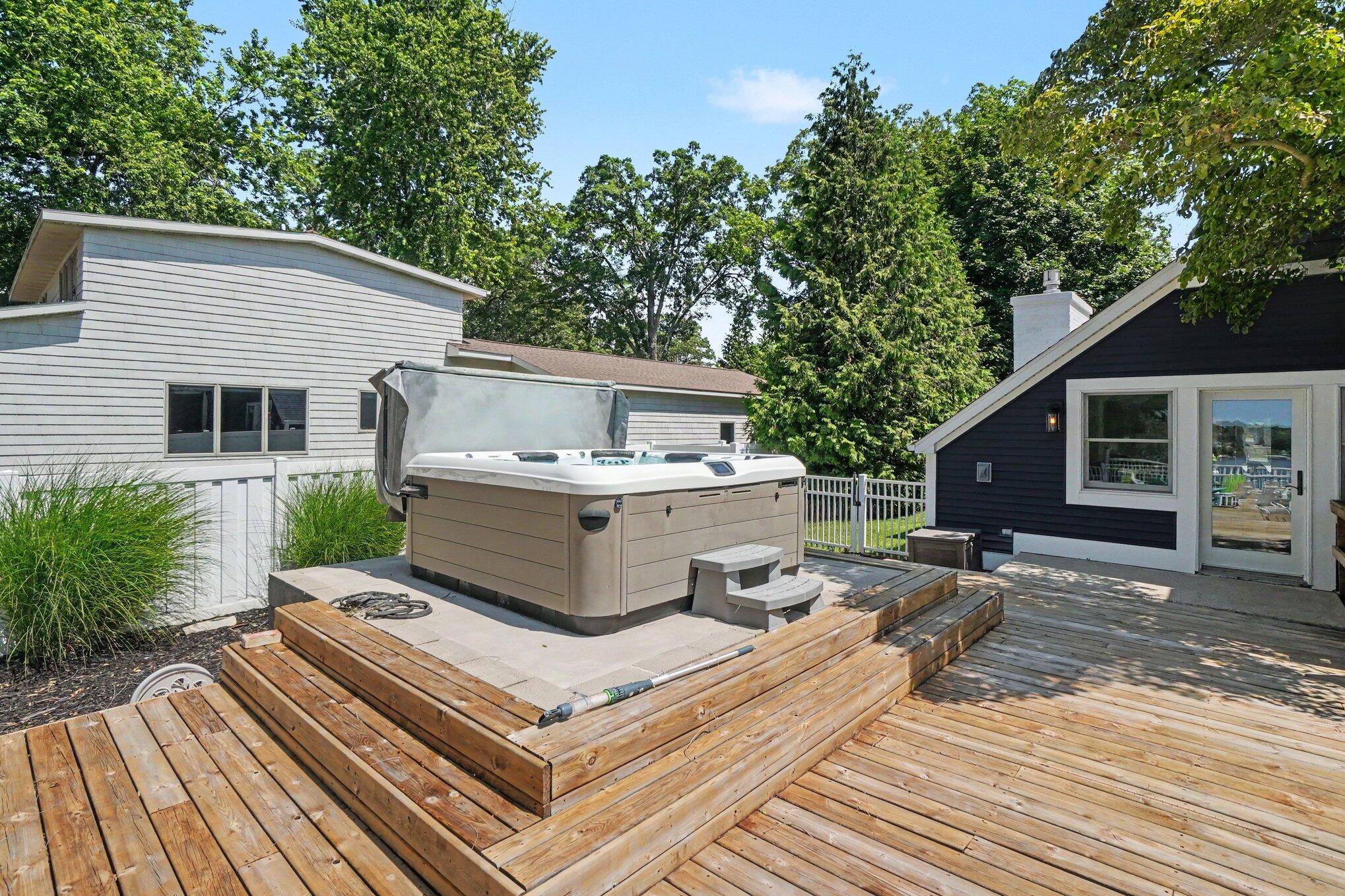 610 Ray Street Muskegon MI 49445
