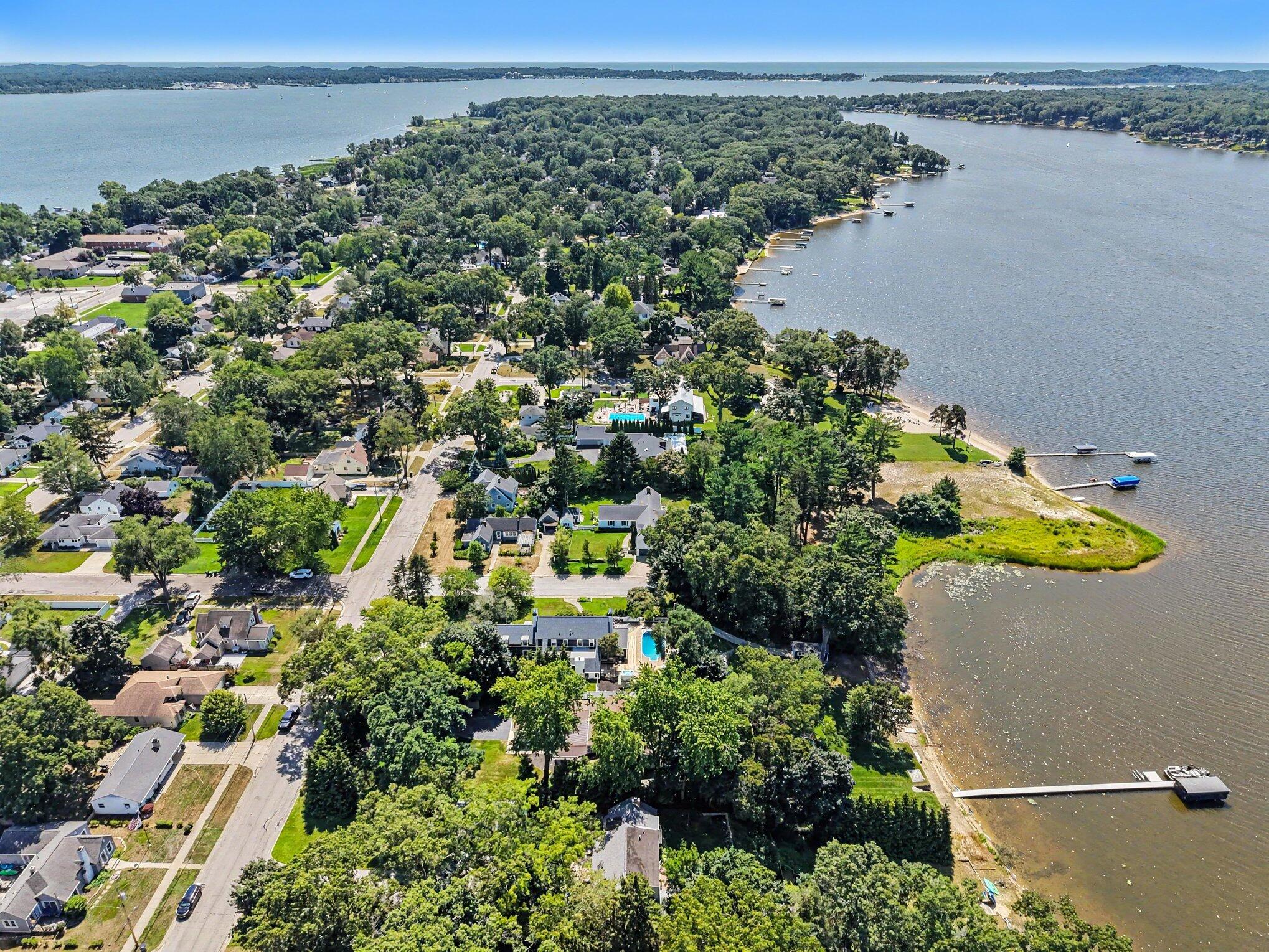 610 Ray Street Muskegon MI 49445