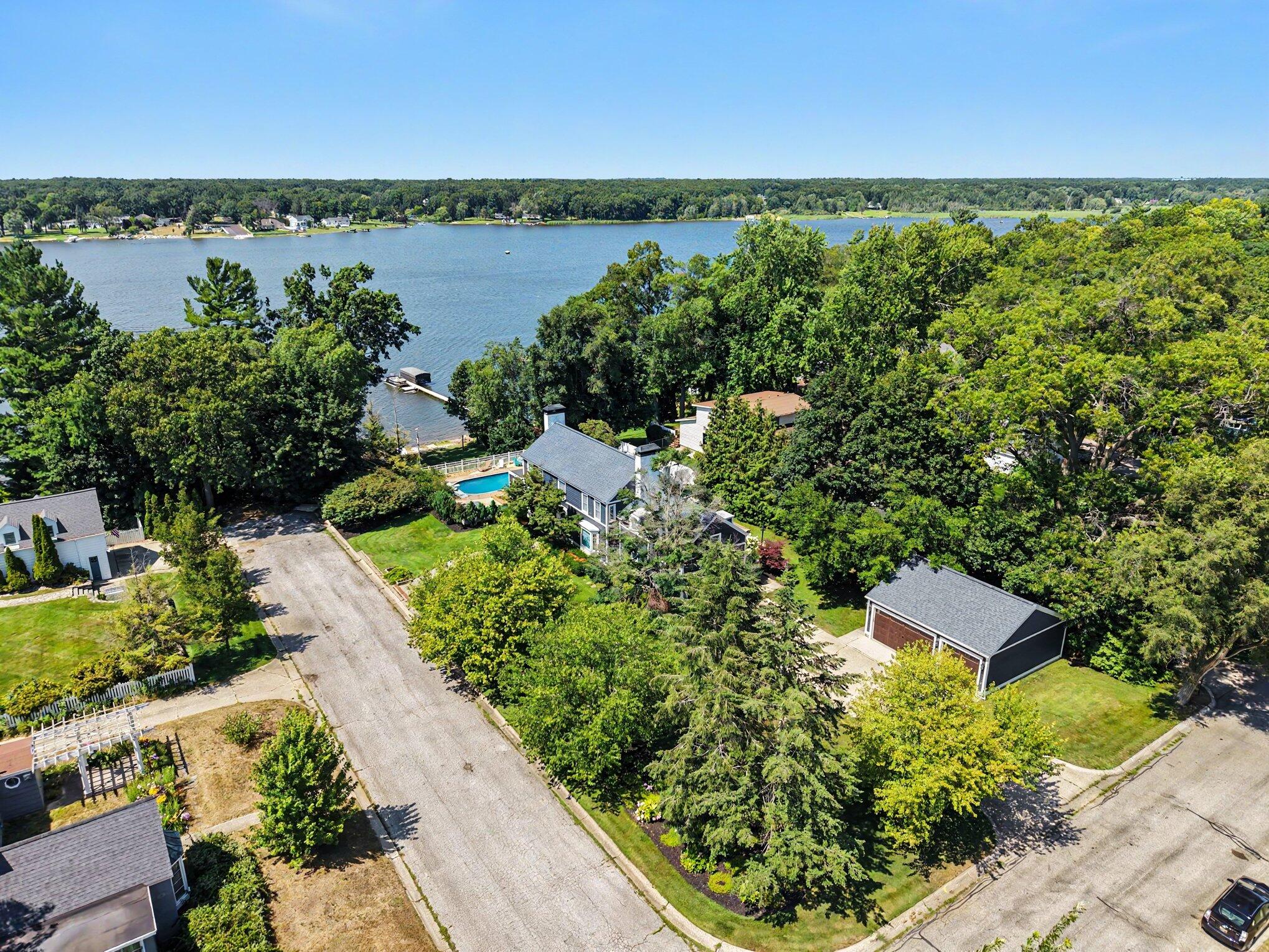 610 Ray Street Muskegon MI 49445