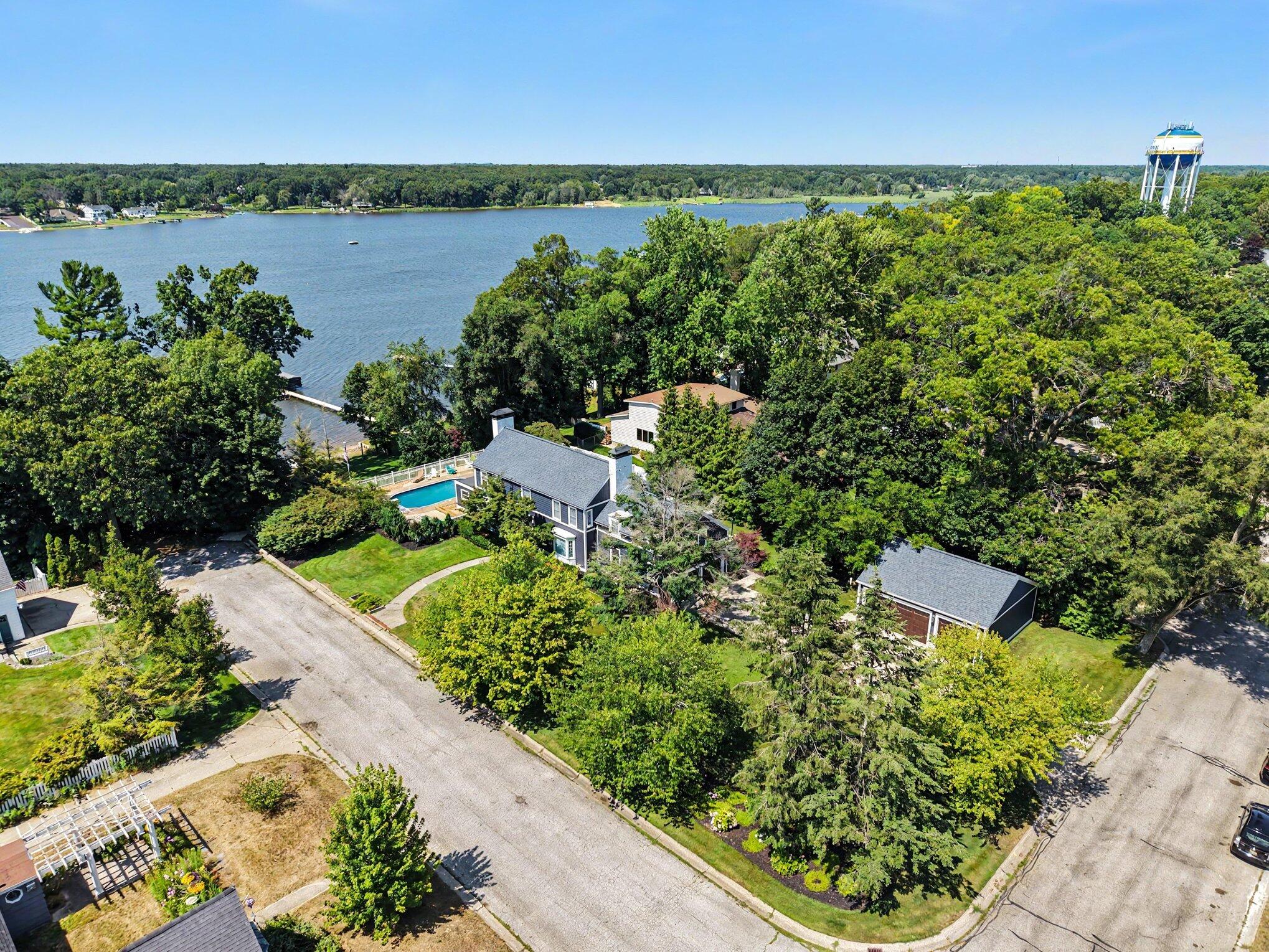 610 Ray Street Muskegon MI 49445