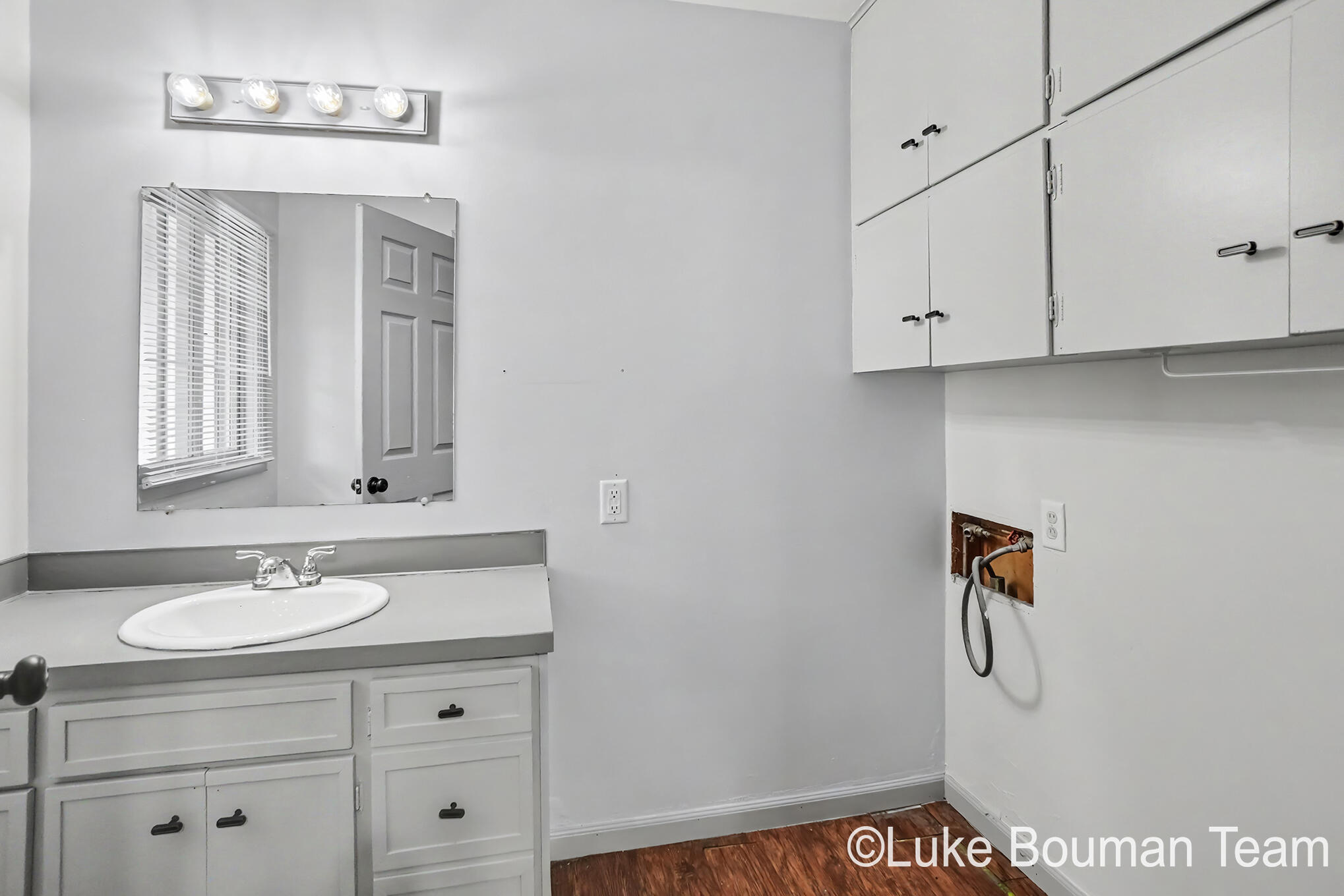 279 Aniline Avenue N Holland MI 49424