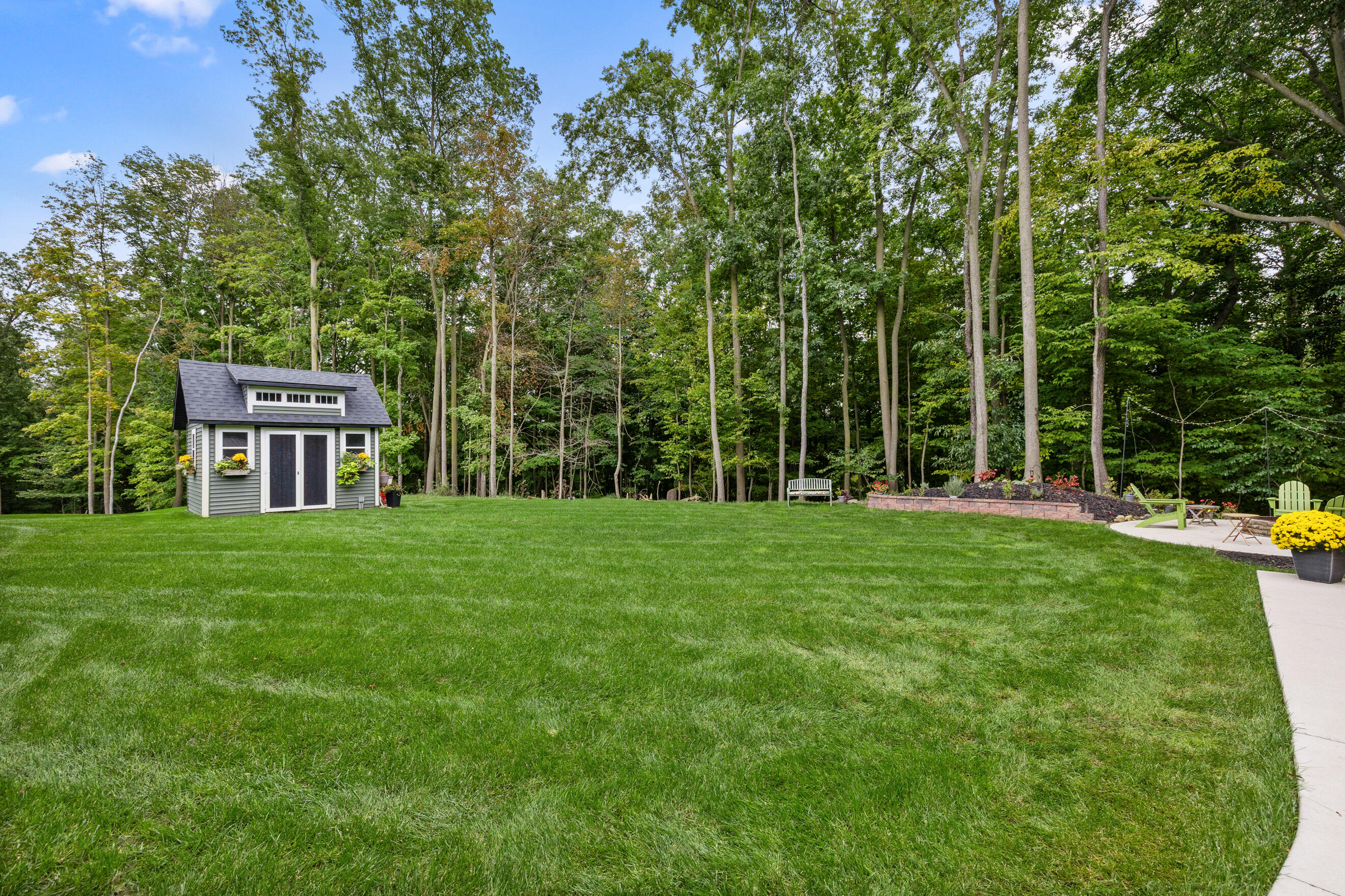 7258 Crossridge Drive SE Grand Rapids MI 49512