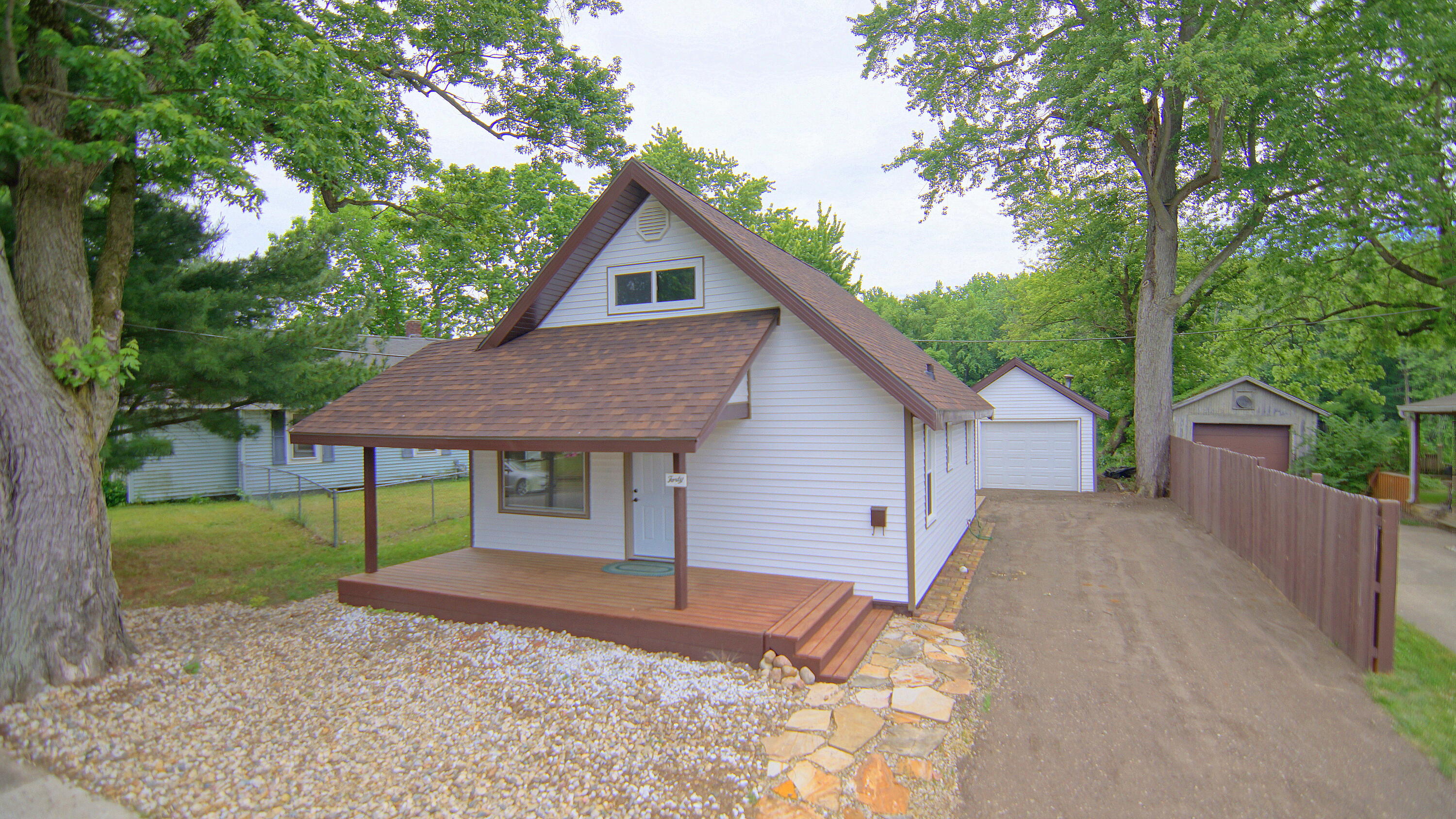 40 River Street Niles MI 49120
