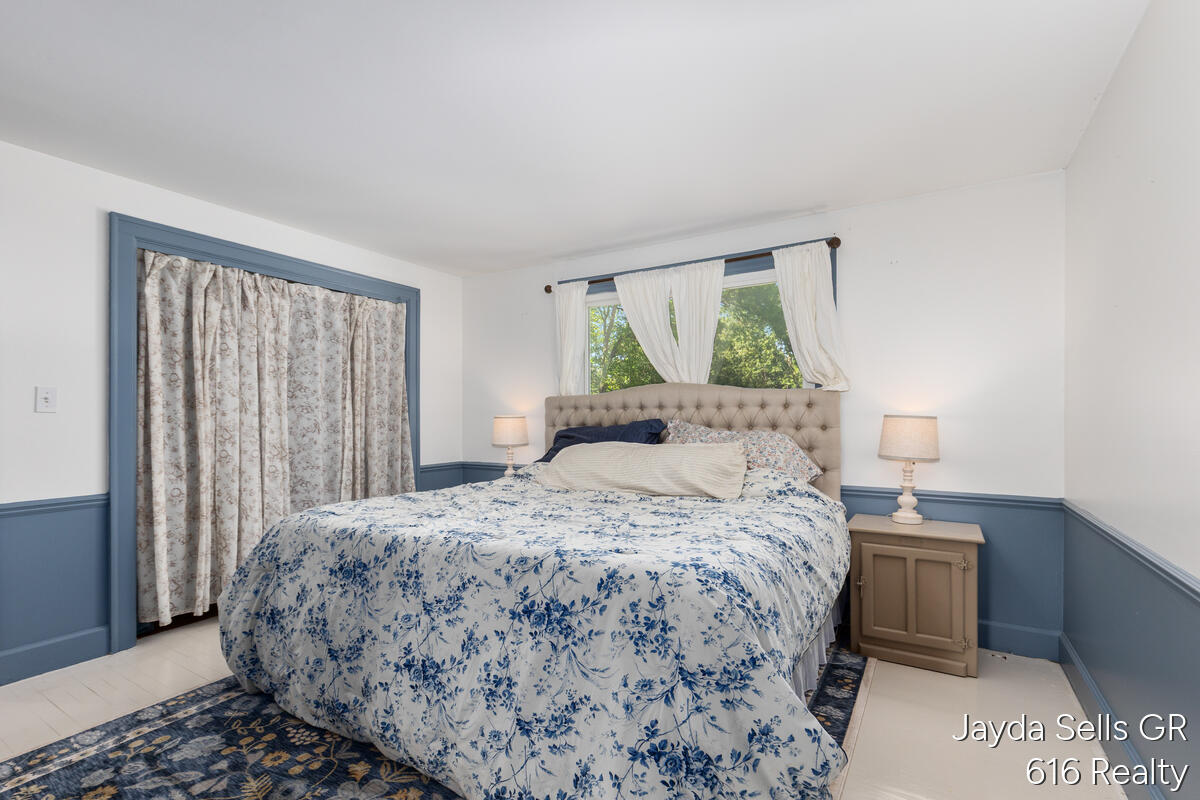 1853 Leonard Street NW Grand Rapids MI 49504