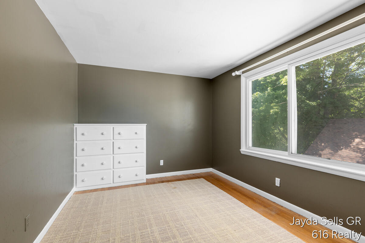 1853 Leonard Street NW Grand Rapids MI 49504