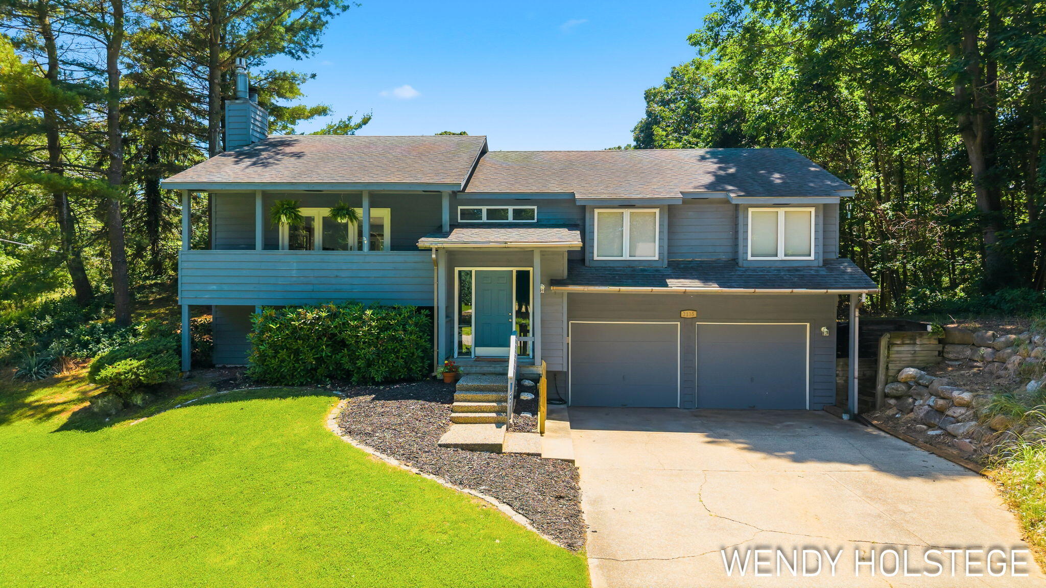 Holland MI, 2135 Lakeridge Drive