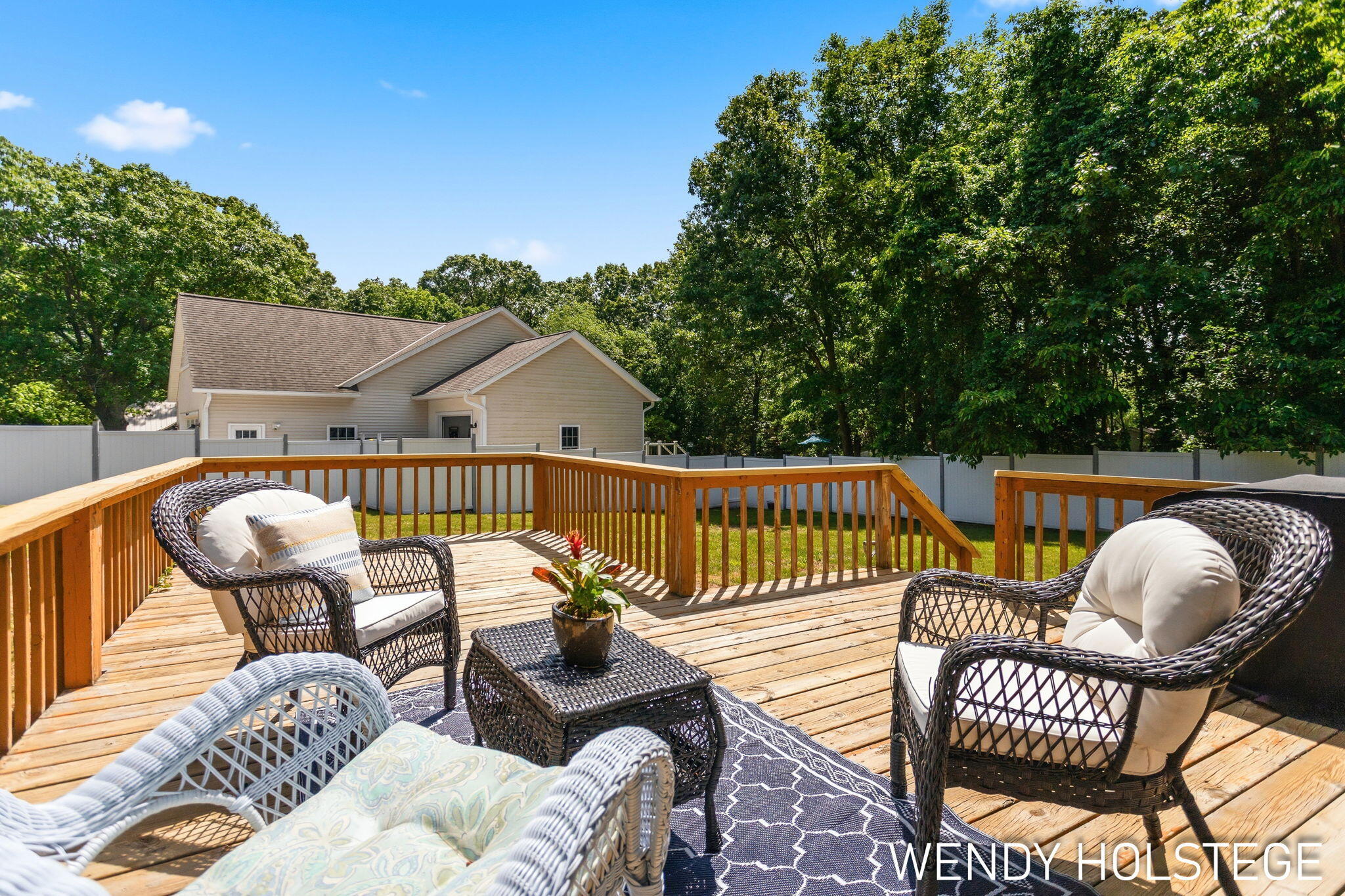 2135 Lakeridge Drive Holland MI 49424