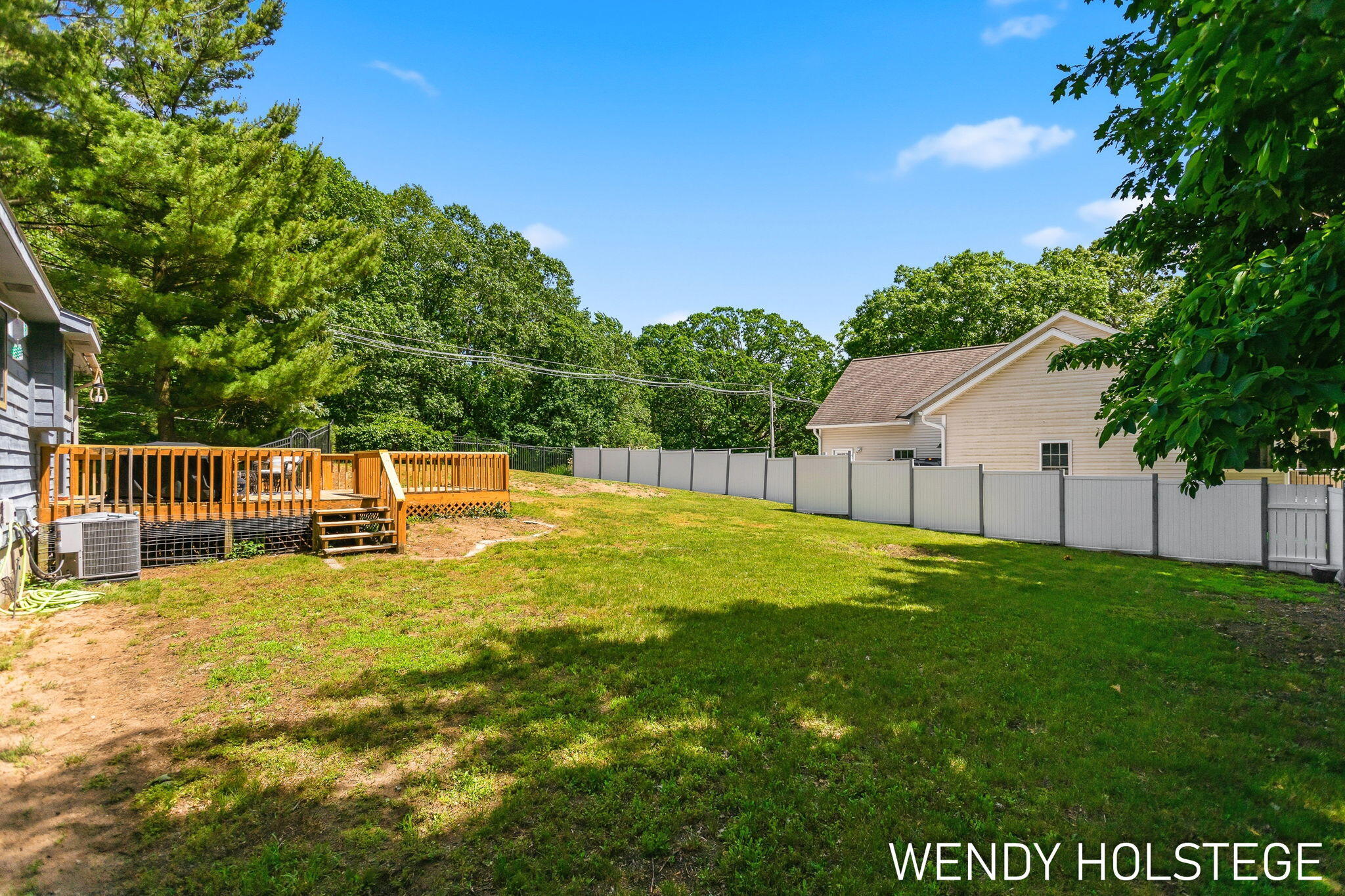 2135 Lakeridge Drive Holland MI 49424