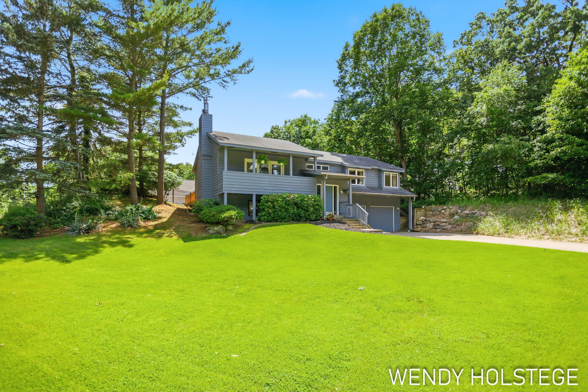 2135 Lakeridge Drive Holland MI 49424