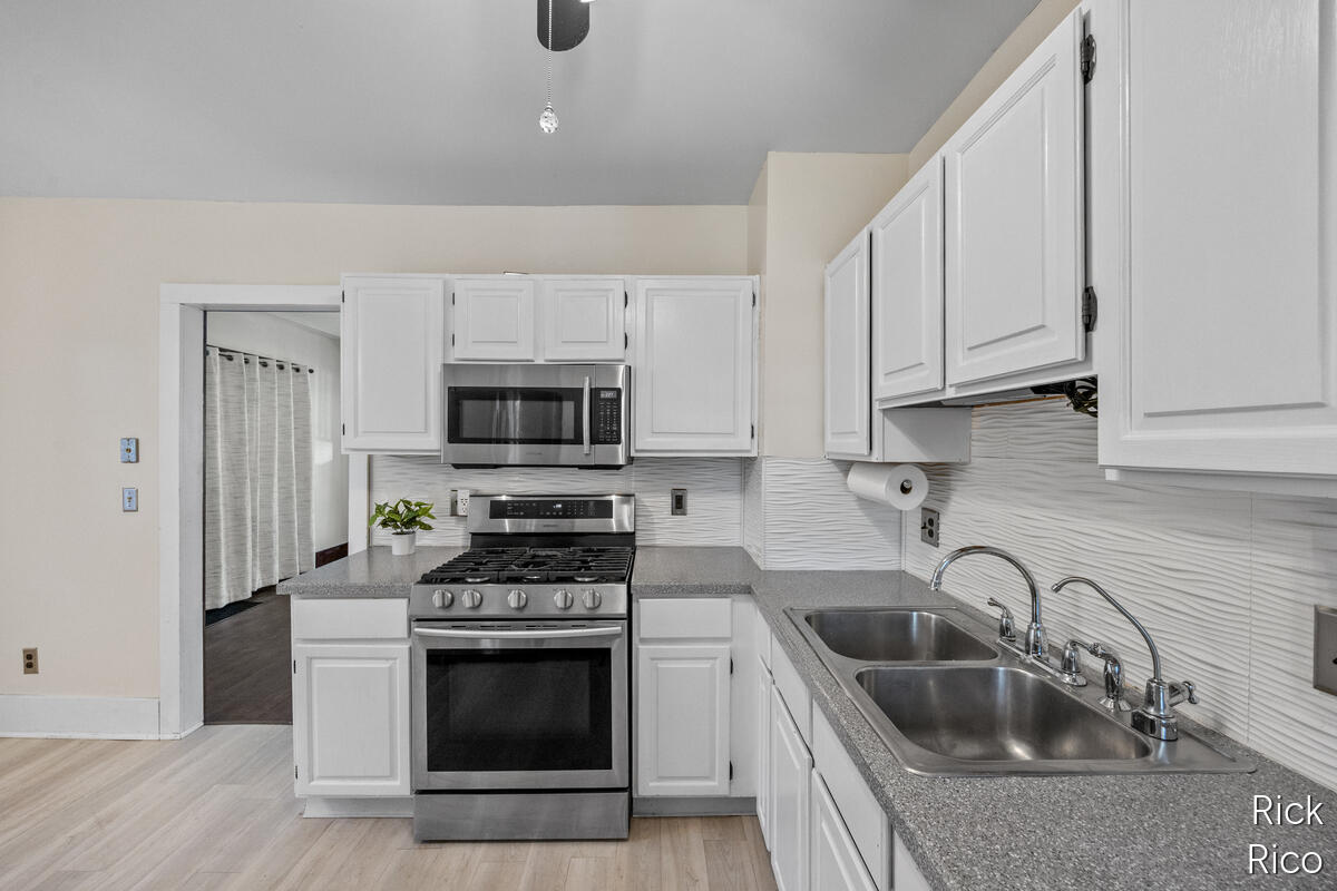 2246 Harding Avenue Muskegon MI 49441