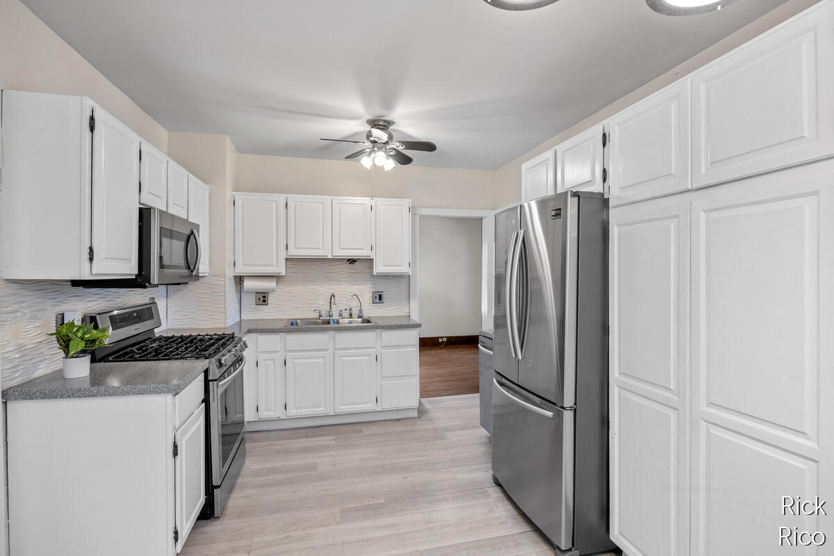 2246 Harding Avenue Muskegon MI 49441